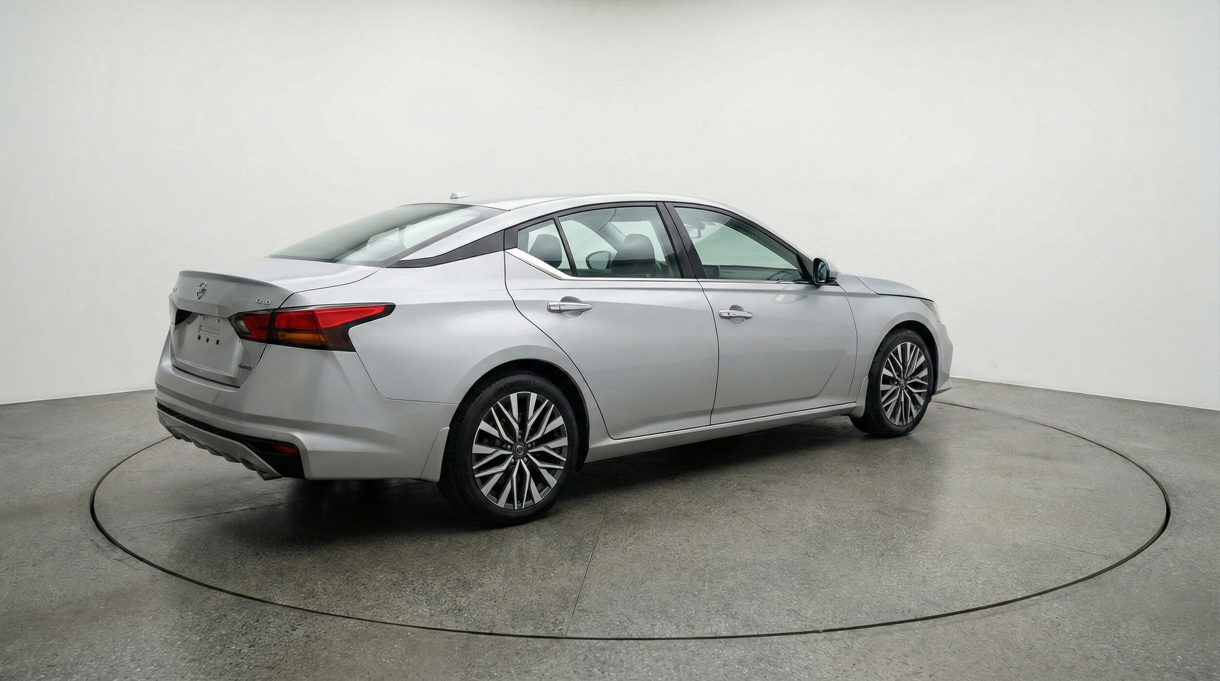 Thumbnail: 2025 Nissan Altima - 9