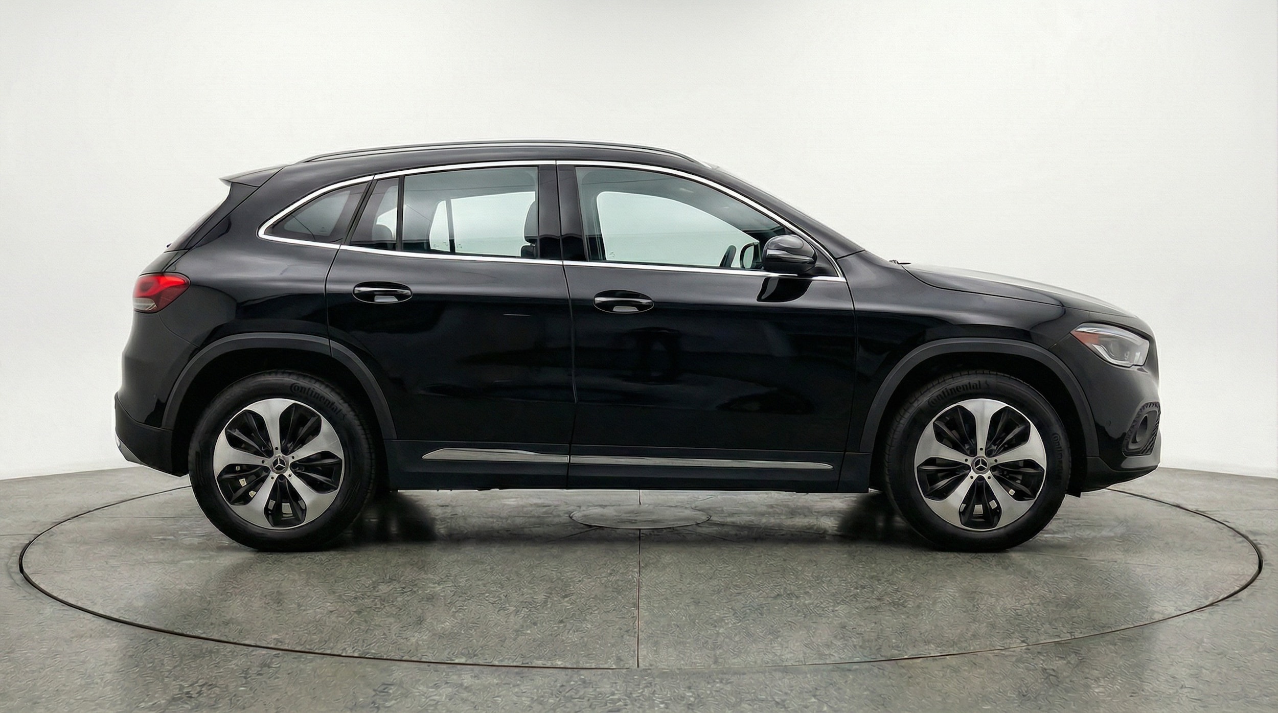 Thumbnail: 2025 Mercedes-Benz GLA - 8