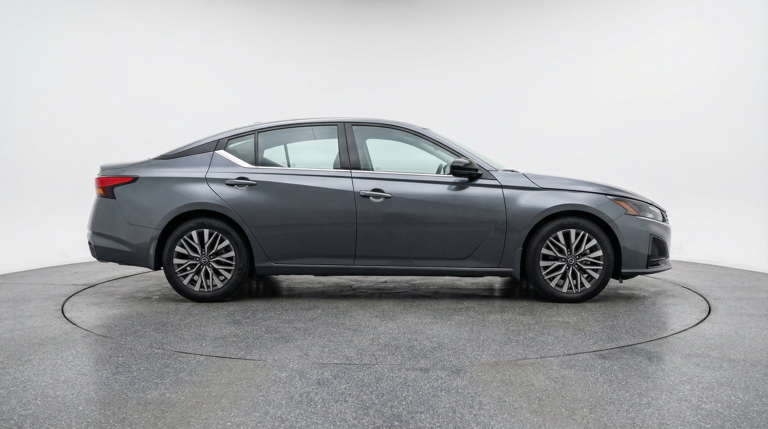 Thumbnail: 2025 Nissan Altima - 10