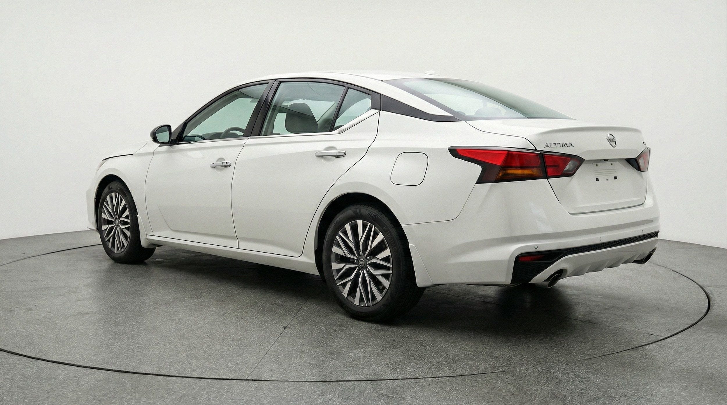 Thumbnail: 2025 Nissan Altima - 6