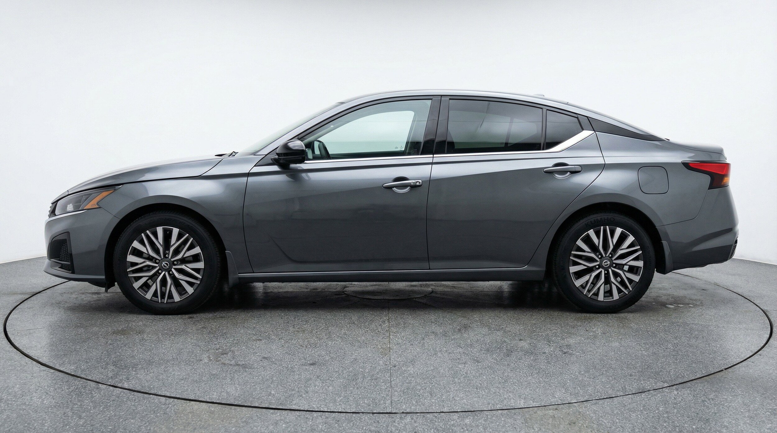 Thumbnail: 2025 Nissan Altima - 5