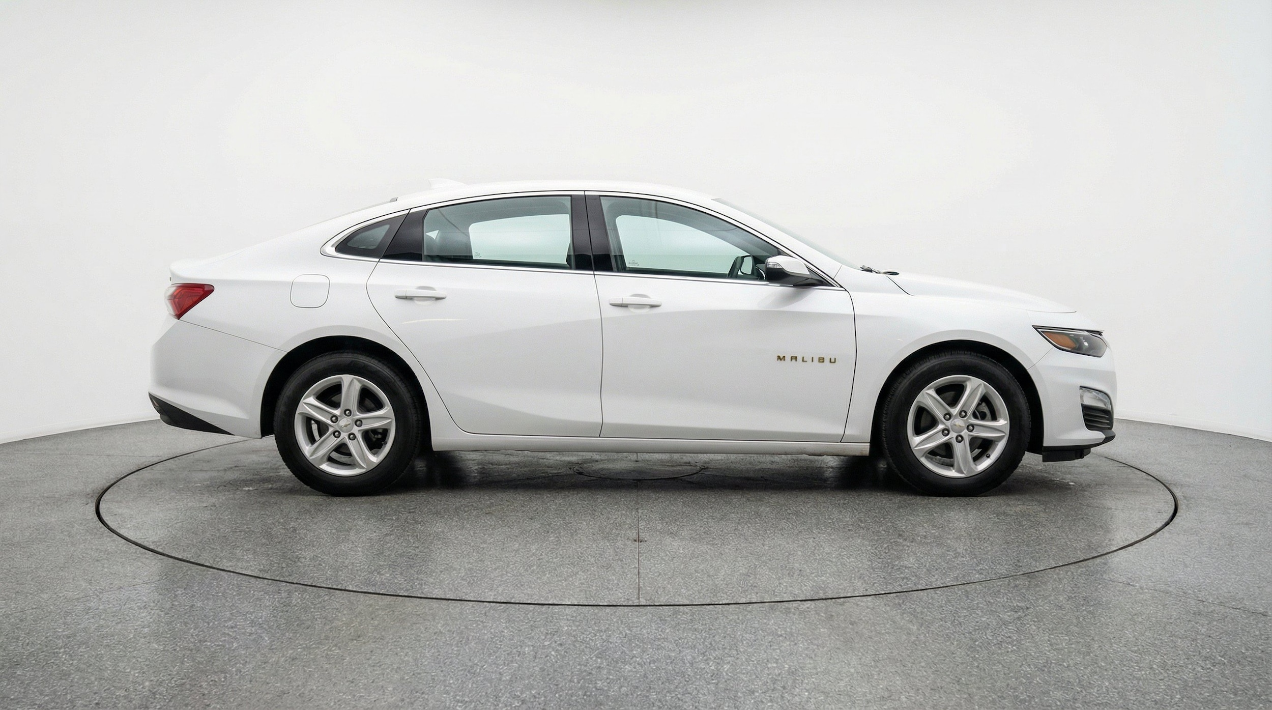 Thumbnail: 2024 Chevrolet Malibu - 11