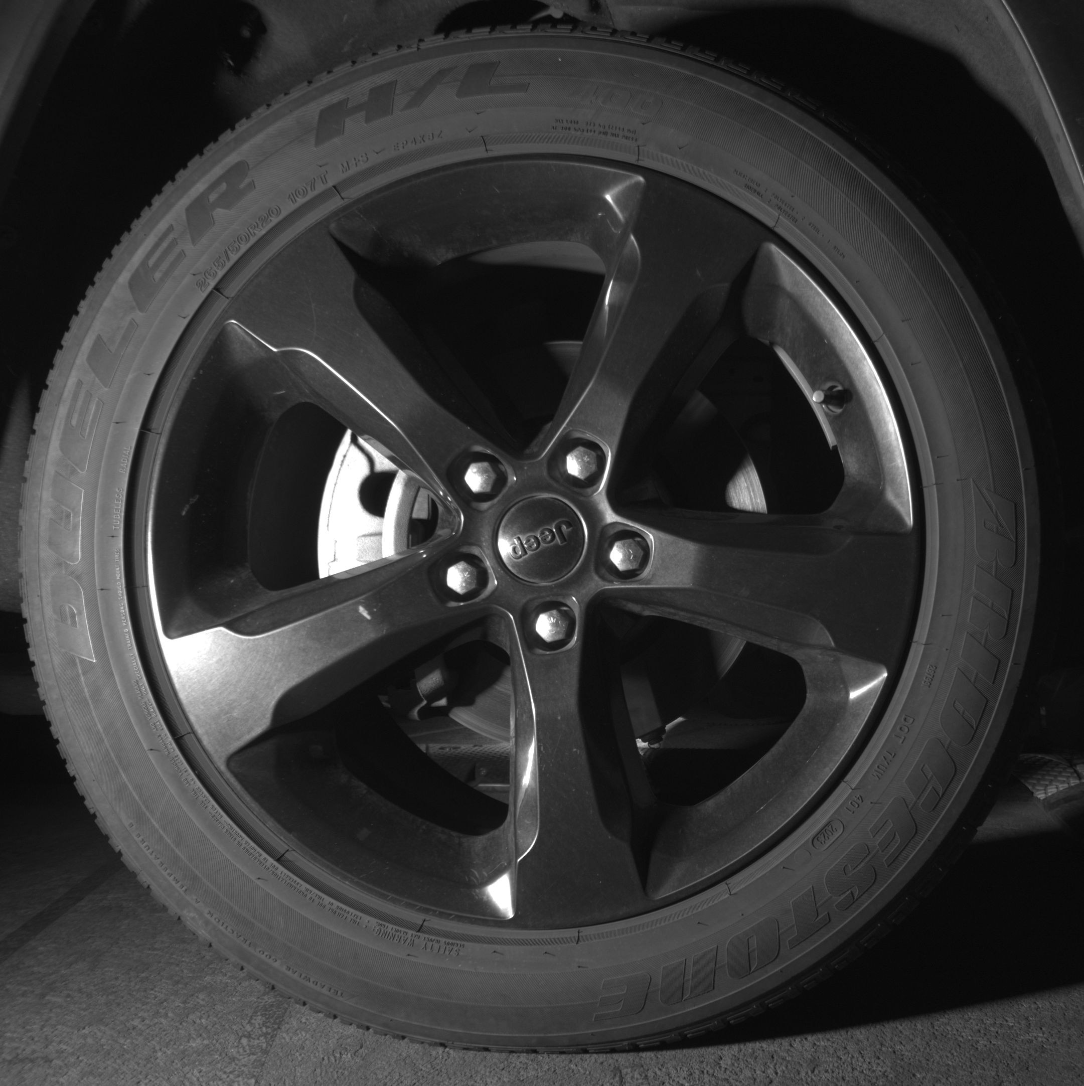 Thumbnail: 2023 Jeep Grand Cherokee - 10