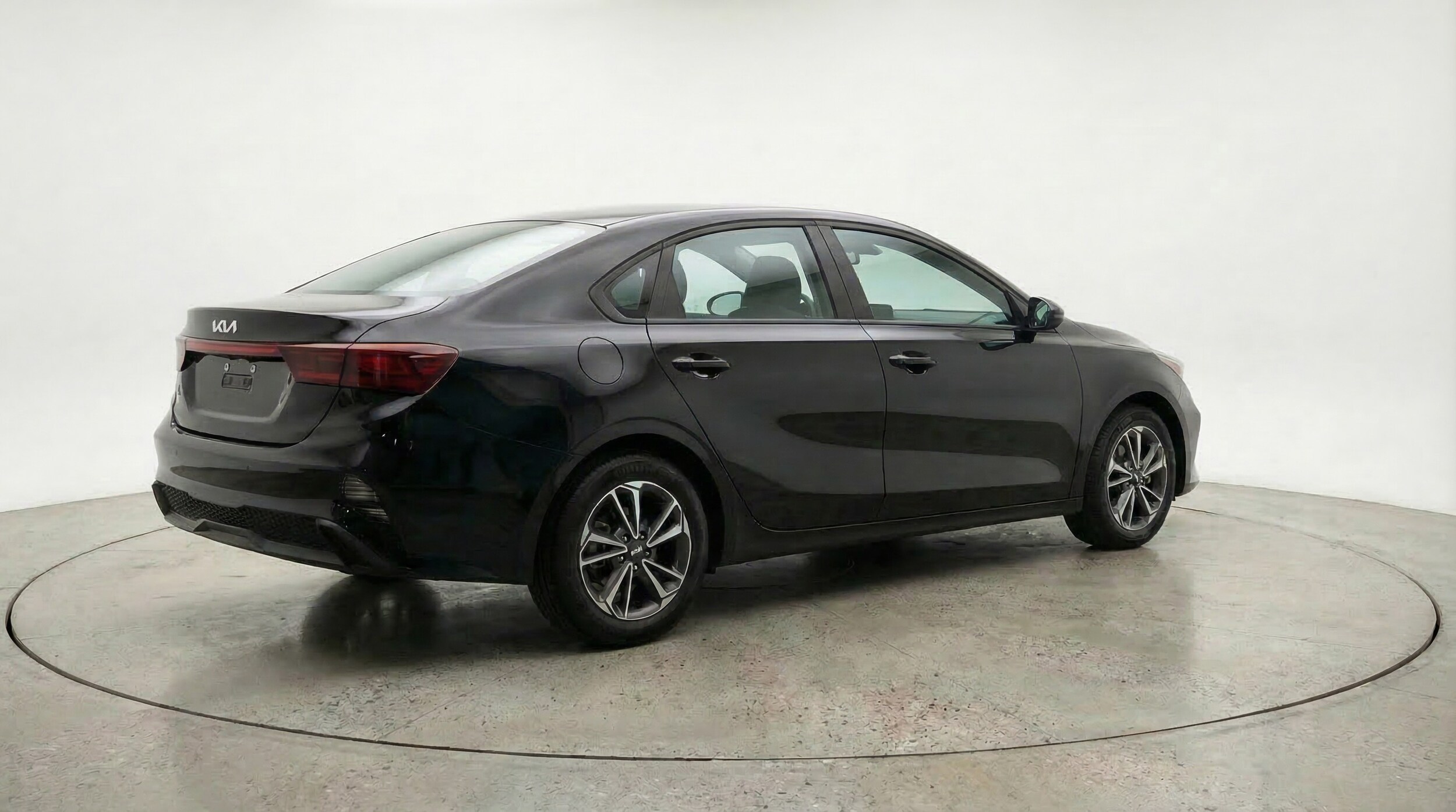 Thumbnail: 2024 Kia Forte - 7