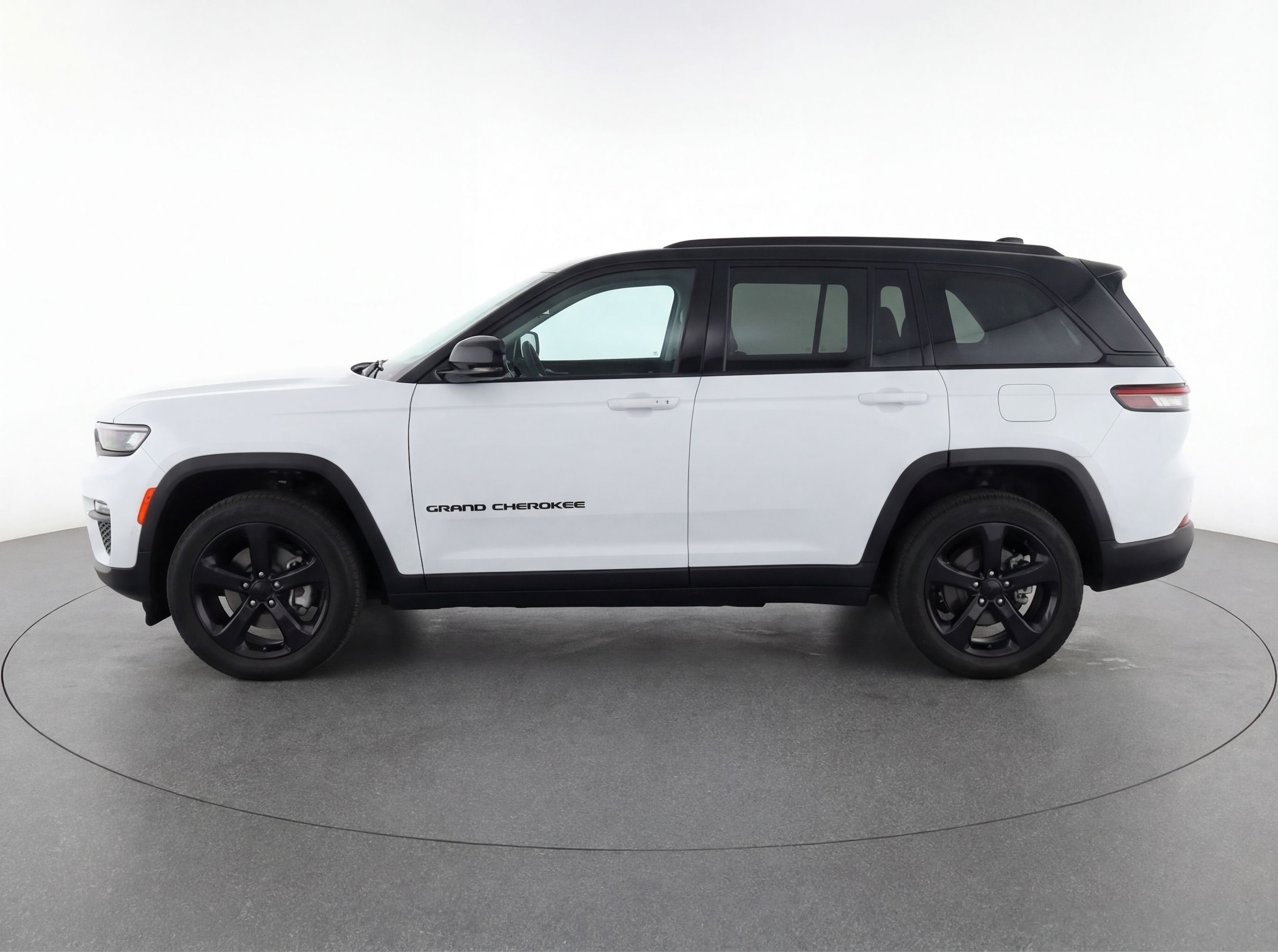 Thumbnail: 2023 Jeep Grand Cherokee - 4