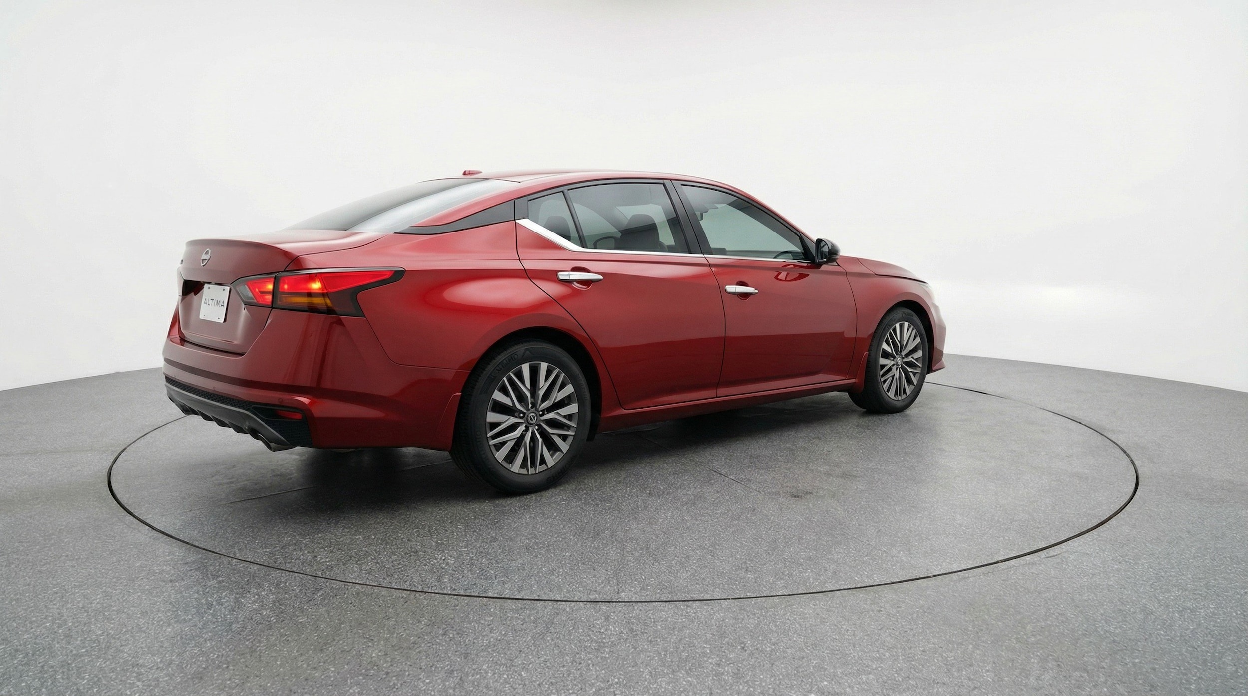 Thumbnail: 2025 Nissan Altima - 9