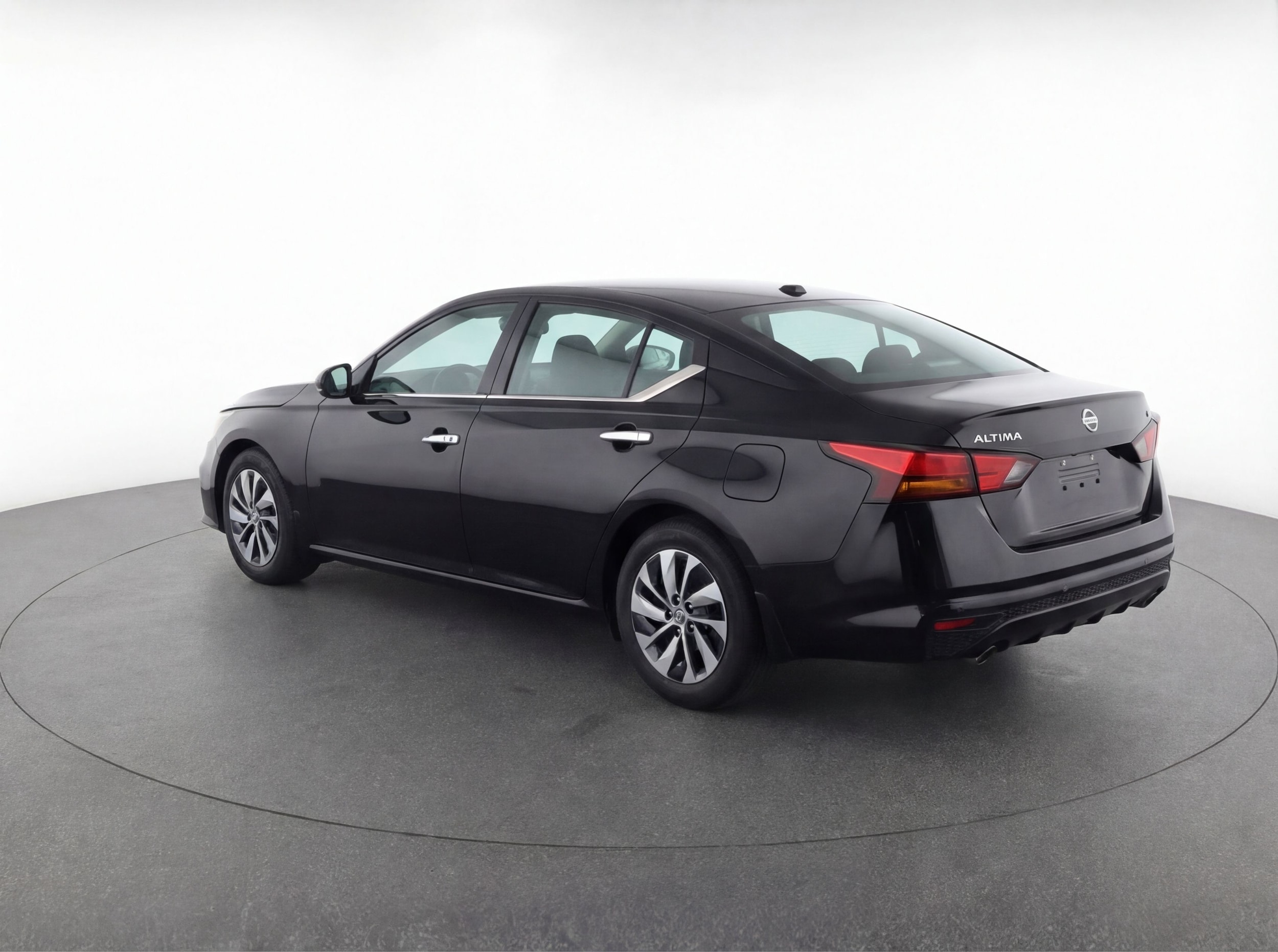 Thumbnail: 2023 Nissan Altima - 5