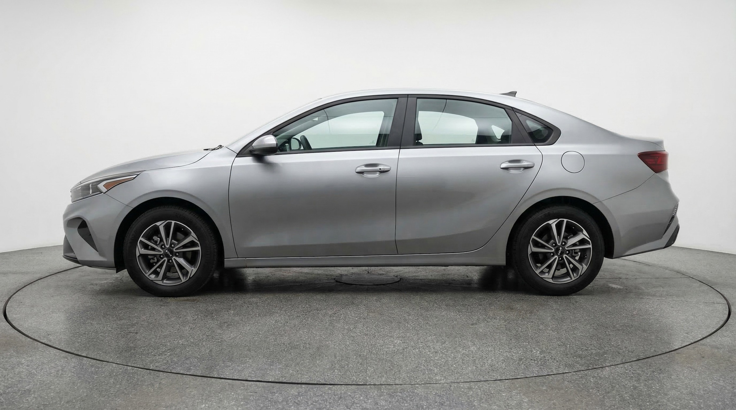 Thumbnail: 2024 Kia Forte - 5