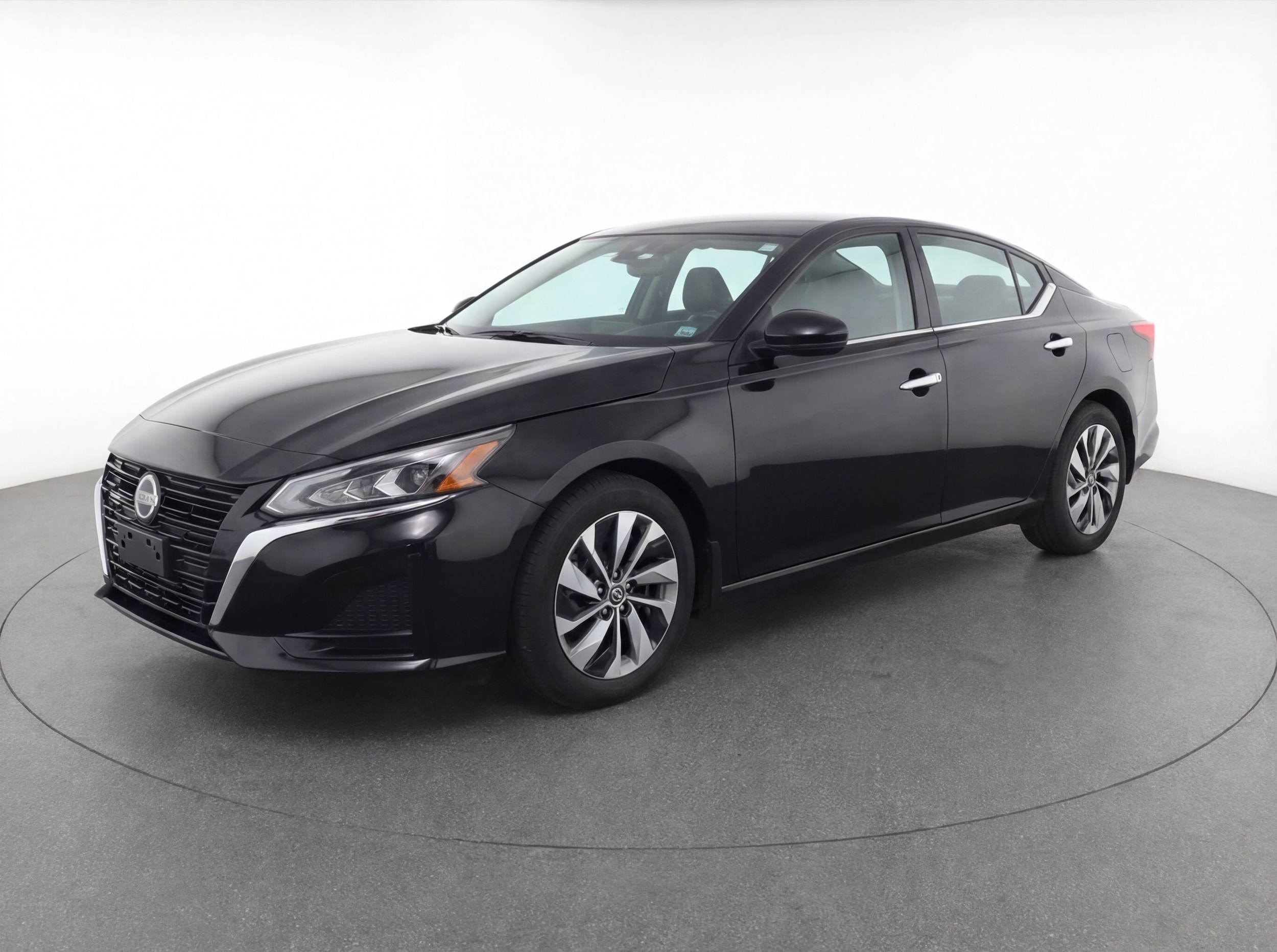 Thumbnail: 2023 Nissan Altima - 3