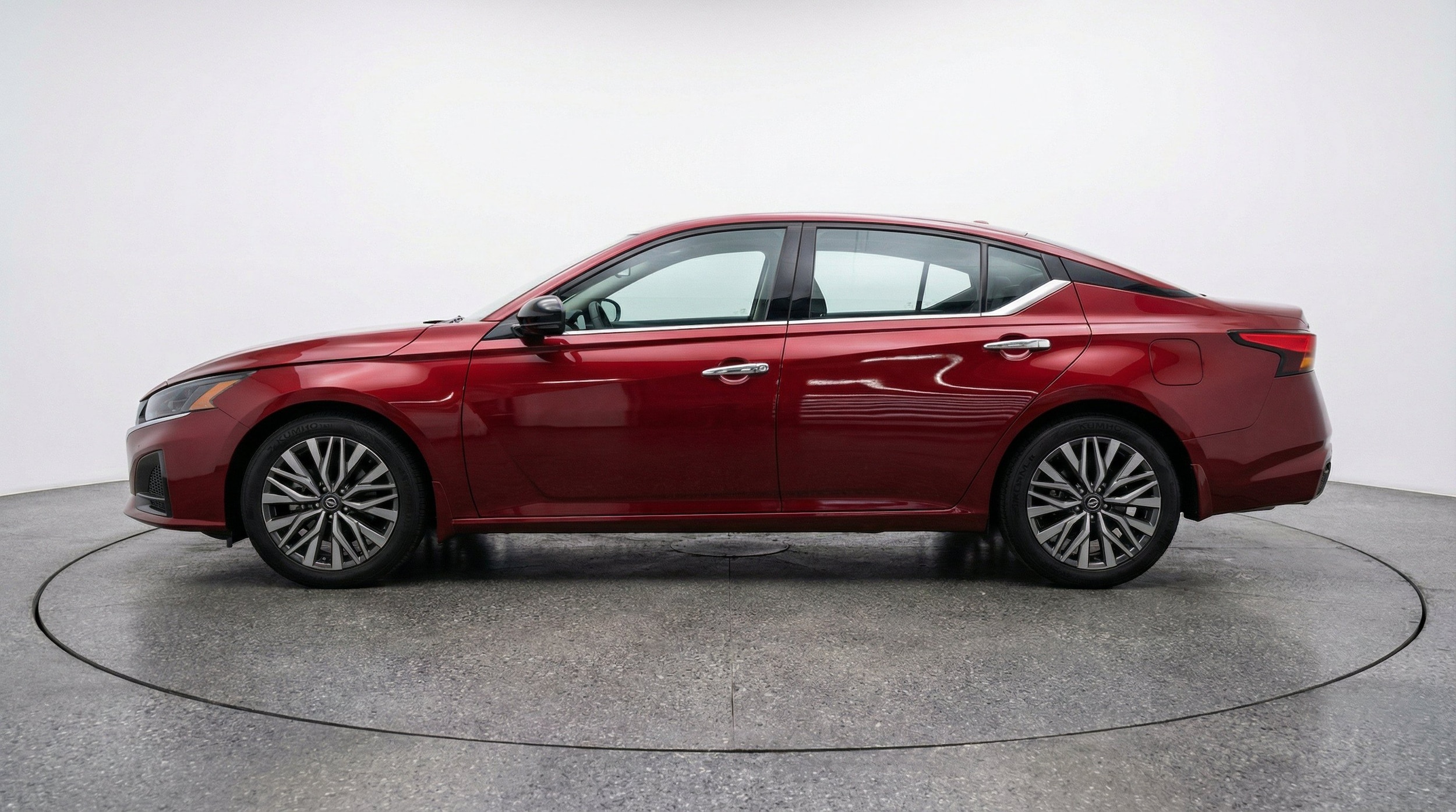 Thumbnail: 2025 Nissan Altima - 5