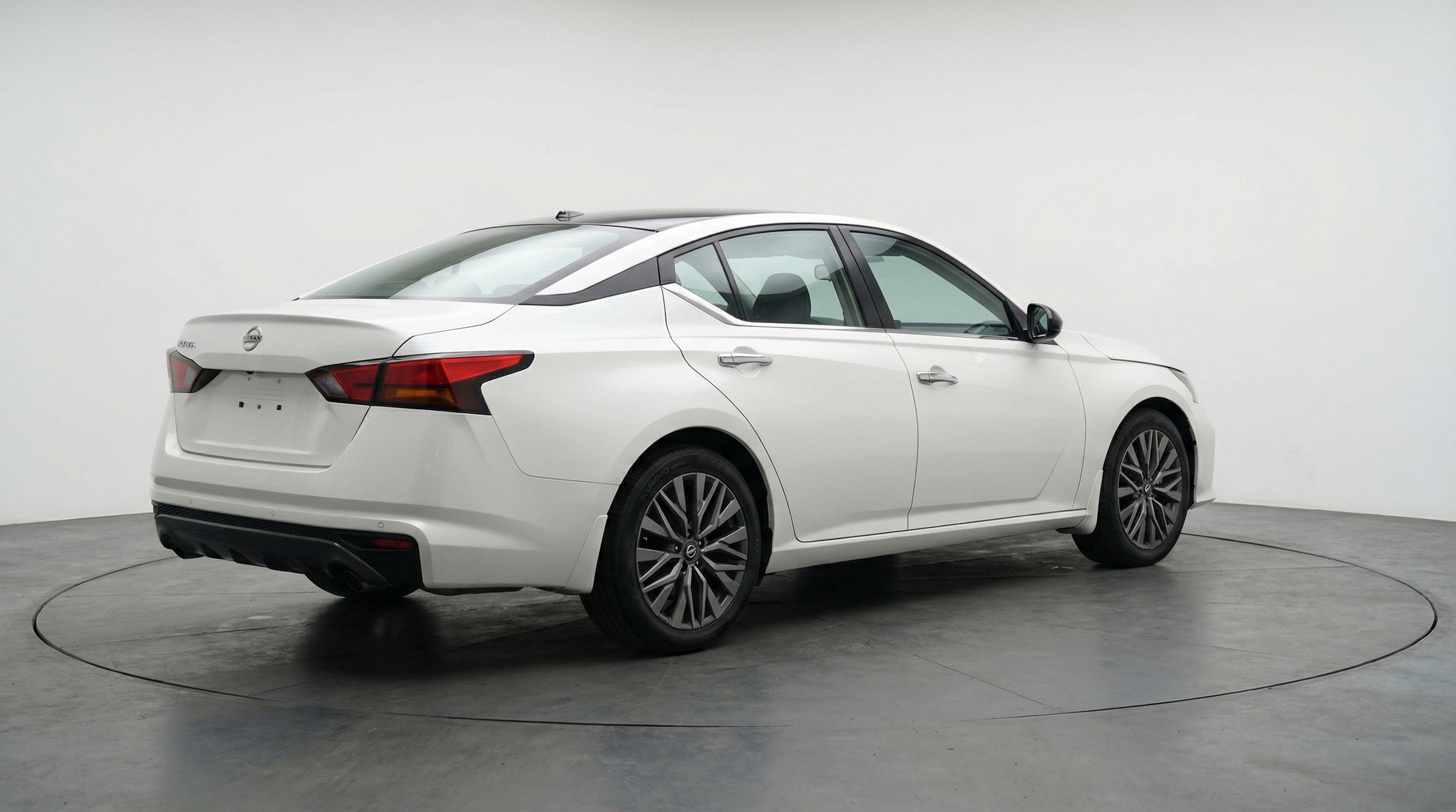 Thumbnail: 2025 Nissan Altima - 9