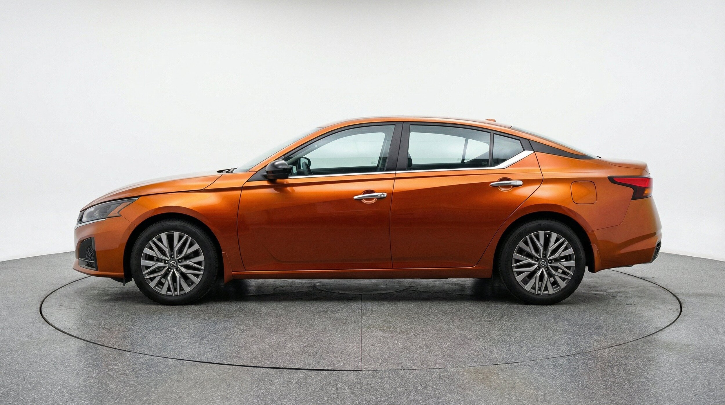 Thumbnail: 2025 Nissan Altima - 5