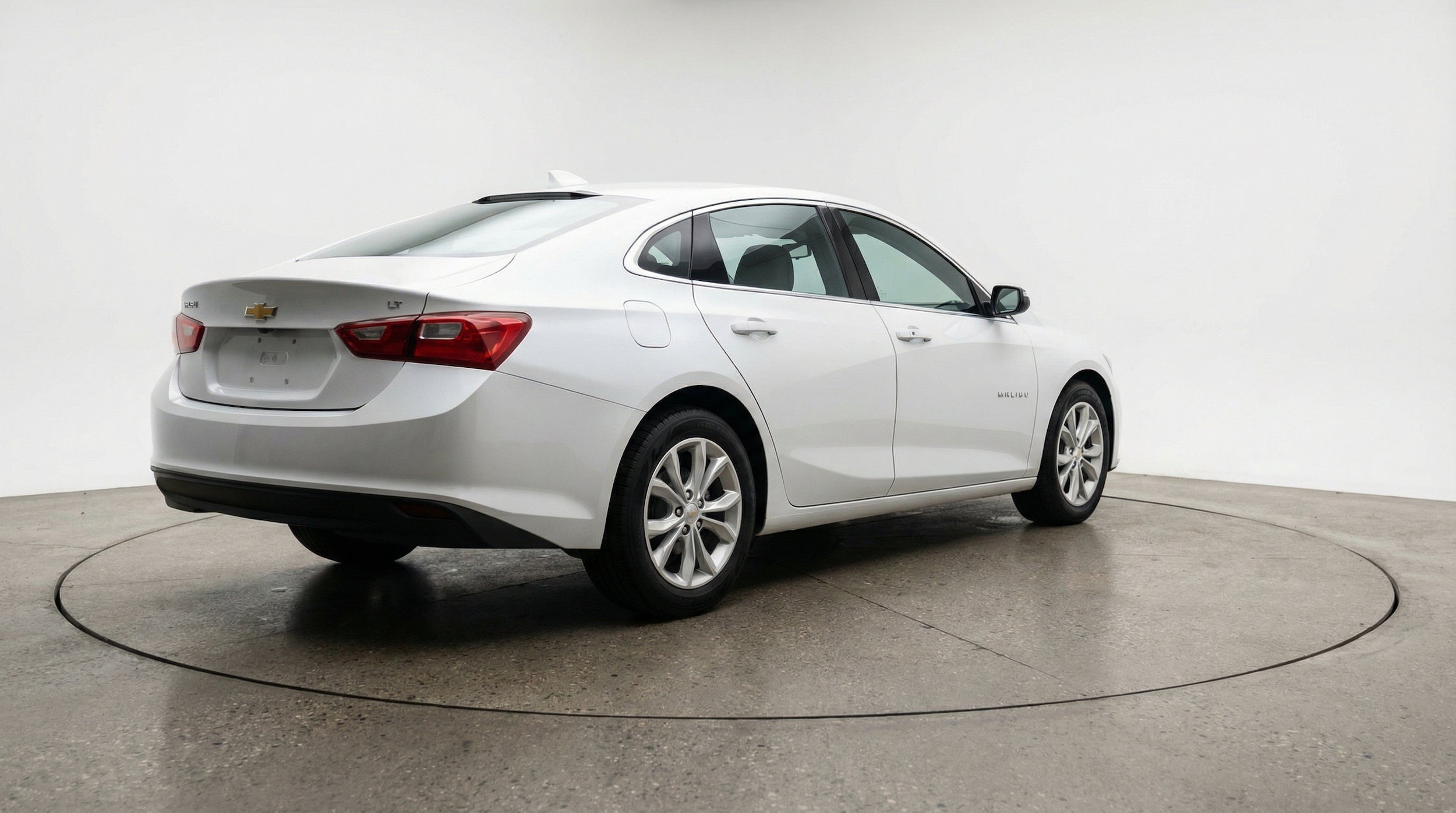 Thumbnail: 2024 Chevrolet Malibu - 9