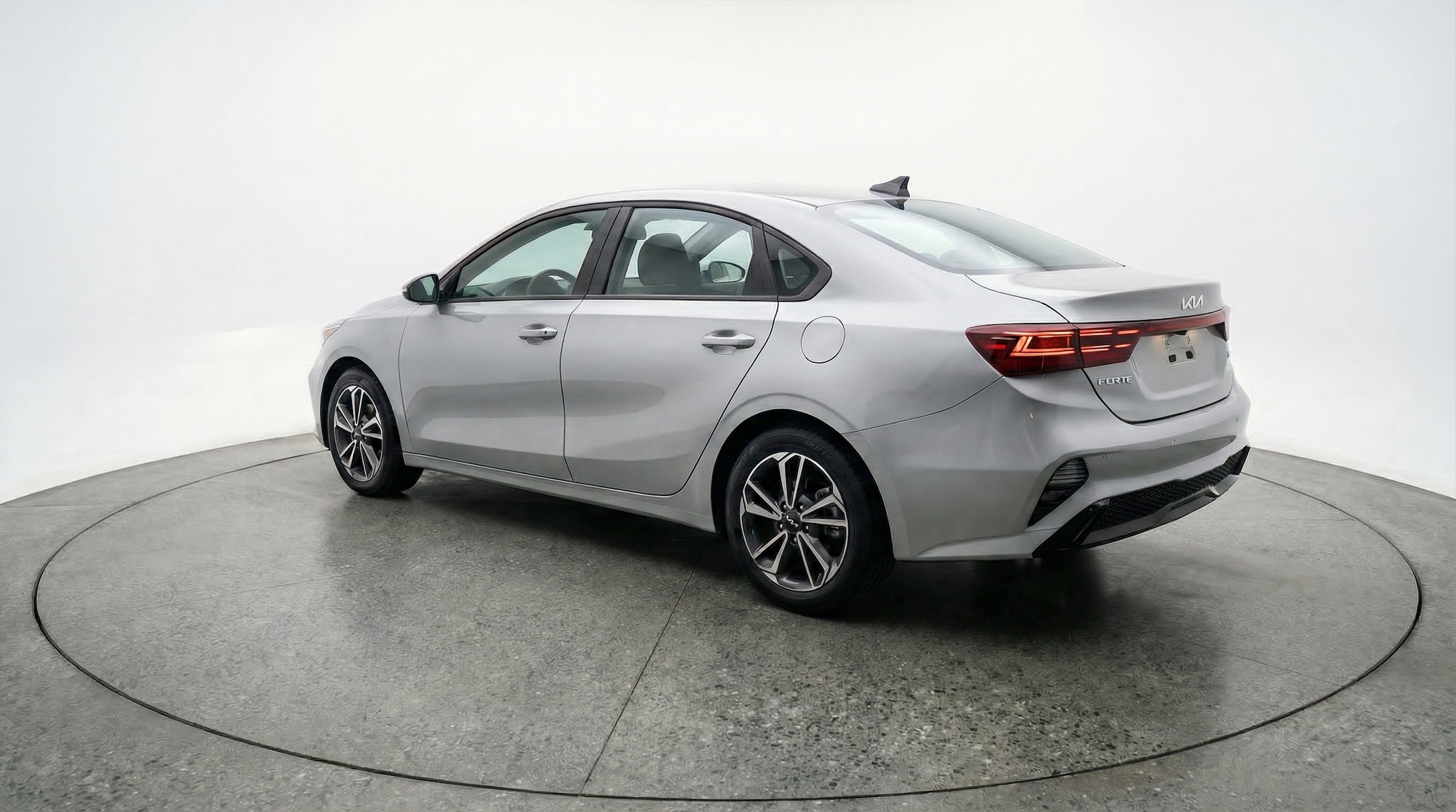 Thumbnail: 2024 Kia Forte - 5