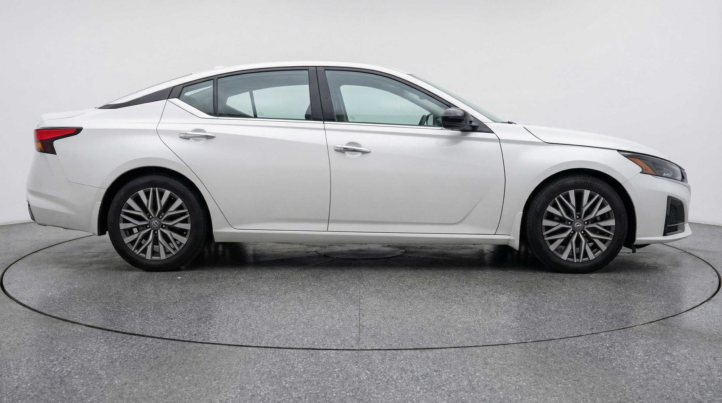 Thumbnail: 2025 Nissan Altima - 11