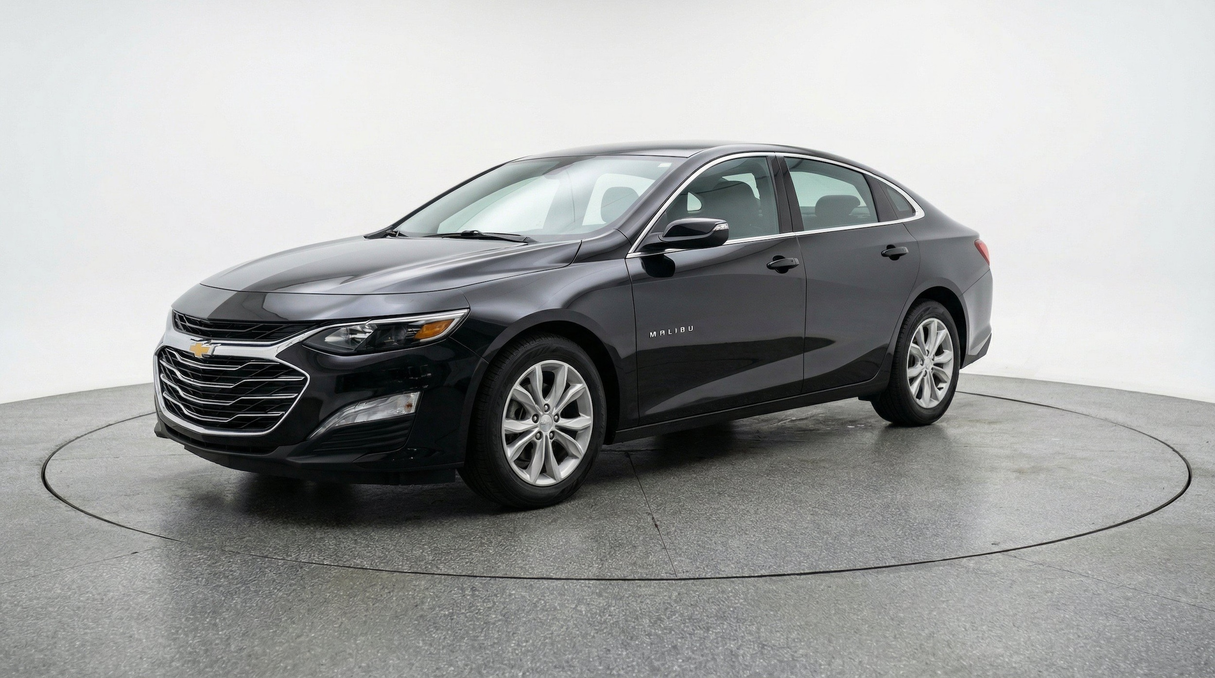 Thumbnail: 2024 Chevrolet Malibu - 3
