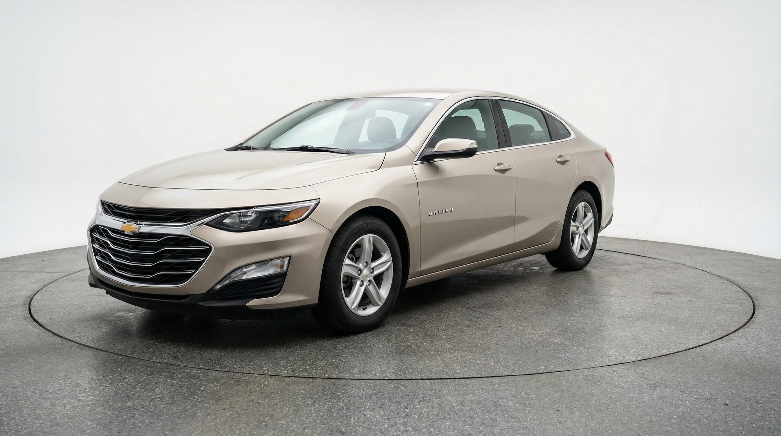Thumbnail: 2024 Chevrolet Malibu - 3