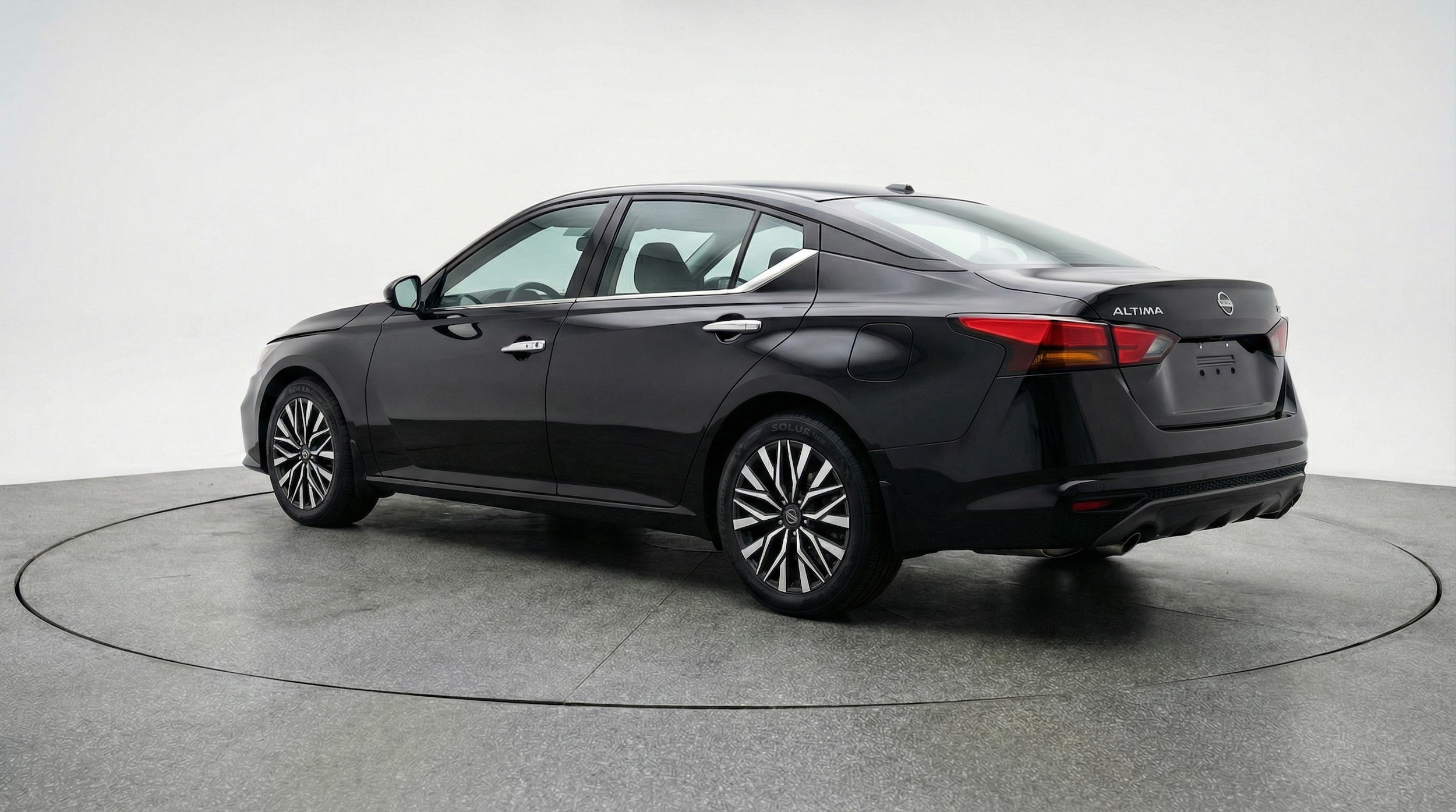Thumbnail: 2025 Nissan Altima - 5