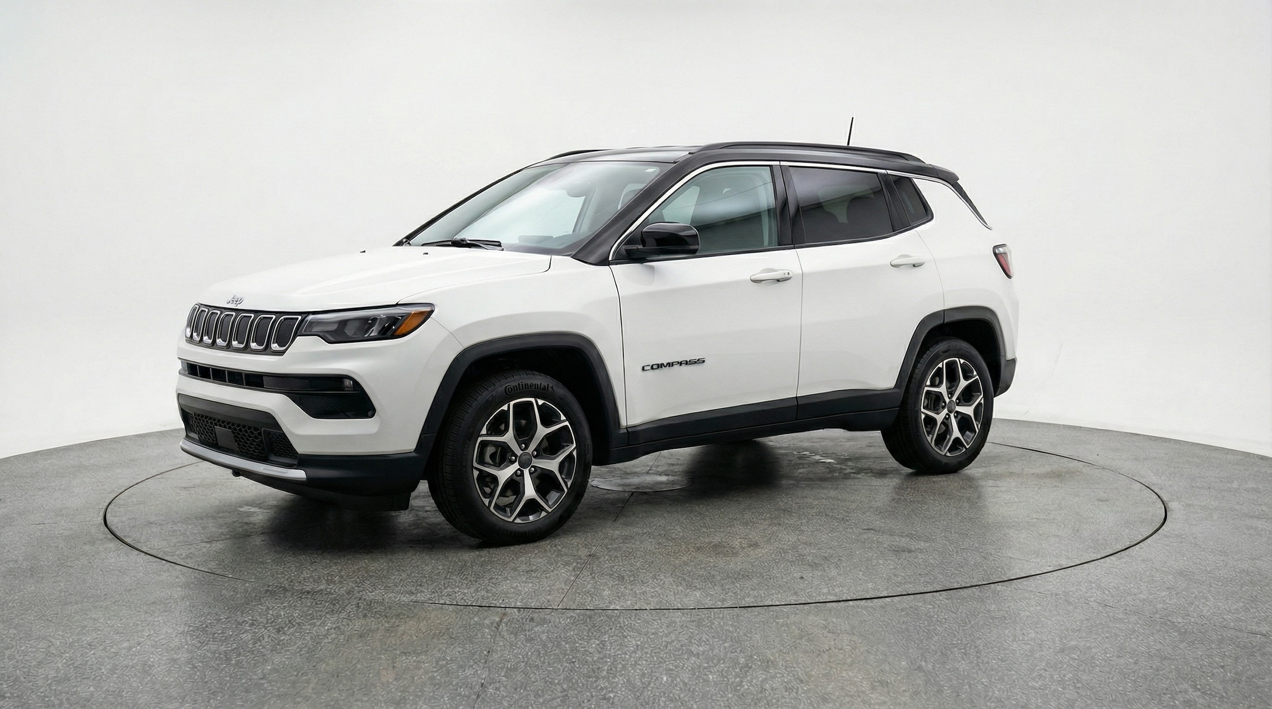 Thumbnail: 2025 Jeep Compass - 3