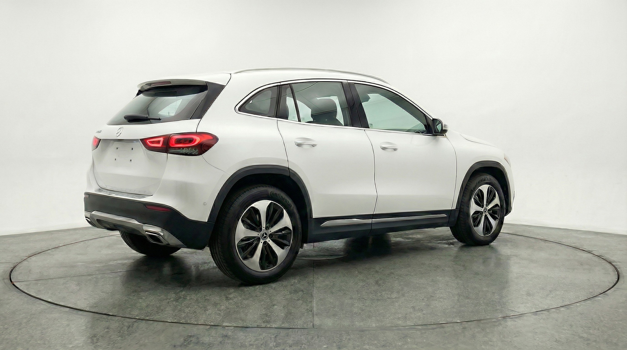 Thumbnail: 2025 Mercedes-Benz GLA - 9