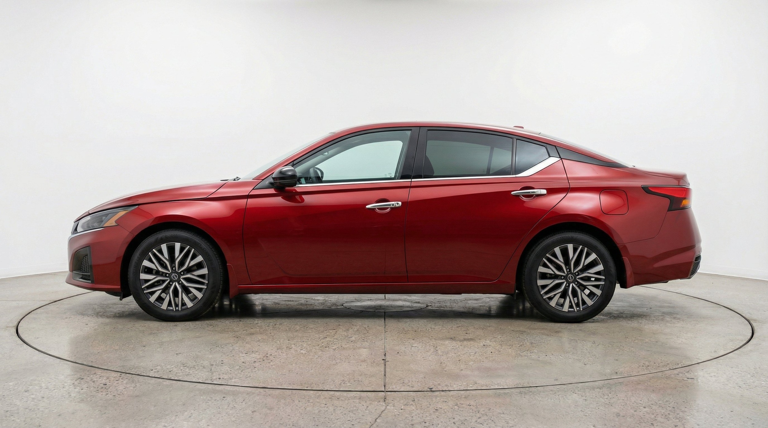 Thumbnail: 2025 Nissan Altima - 5