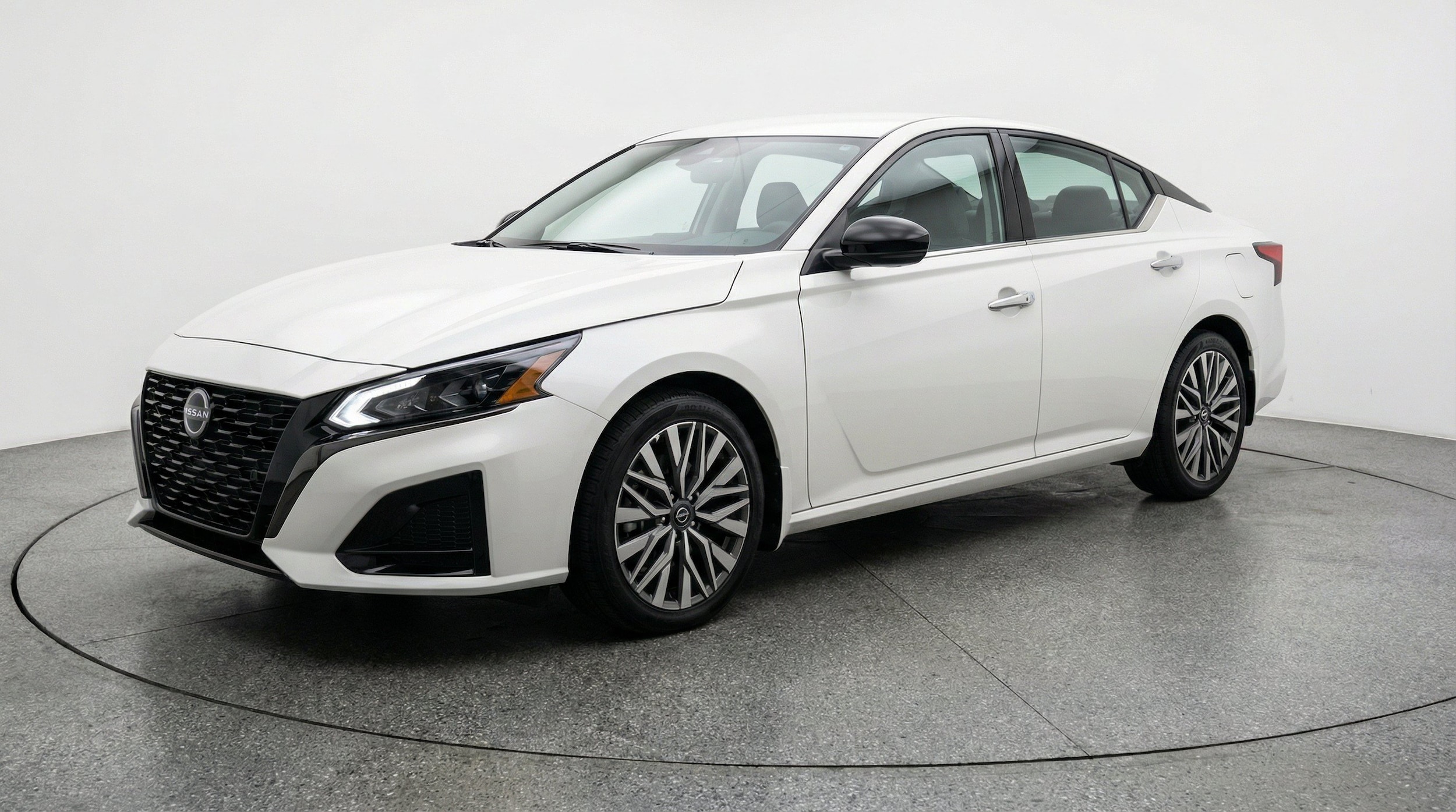Thumbnail: 2025 Nissan Altima - 3