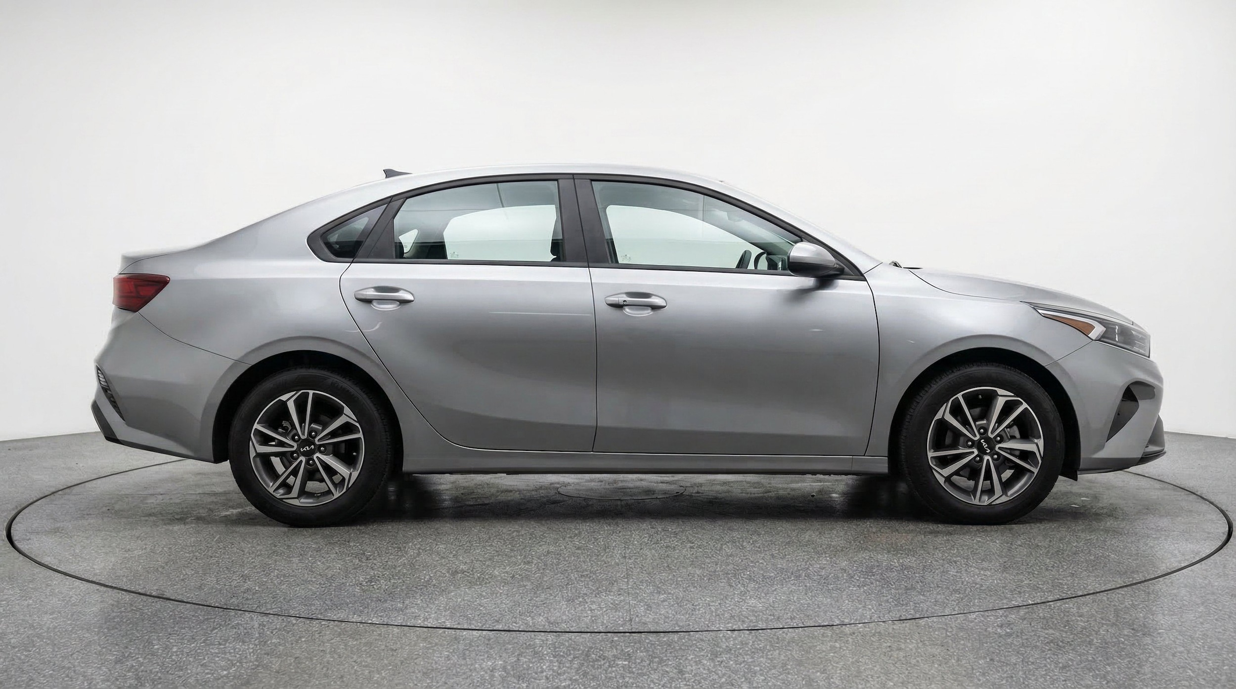Thumbnail: 2024 Kia Forte - 11