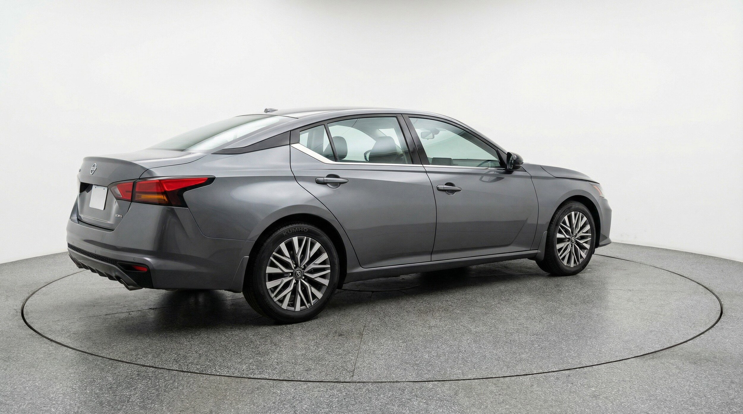 Thumbnail: 2025 Nissan Altima - 9