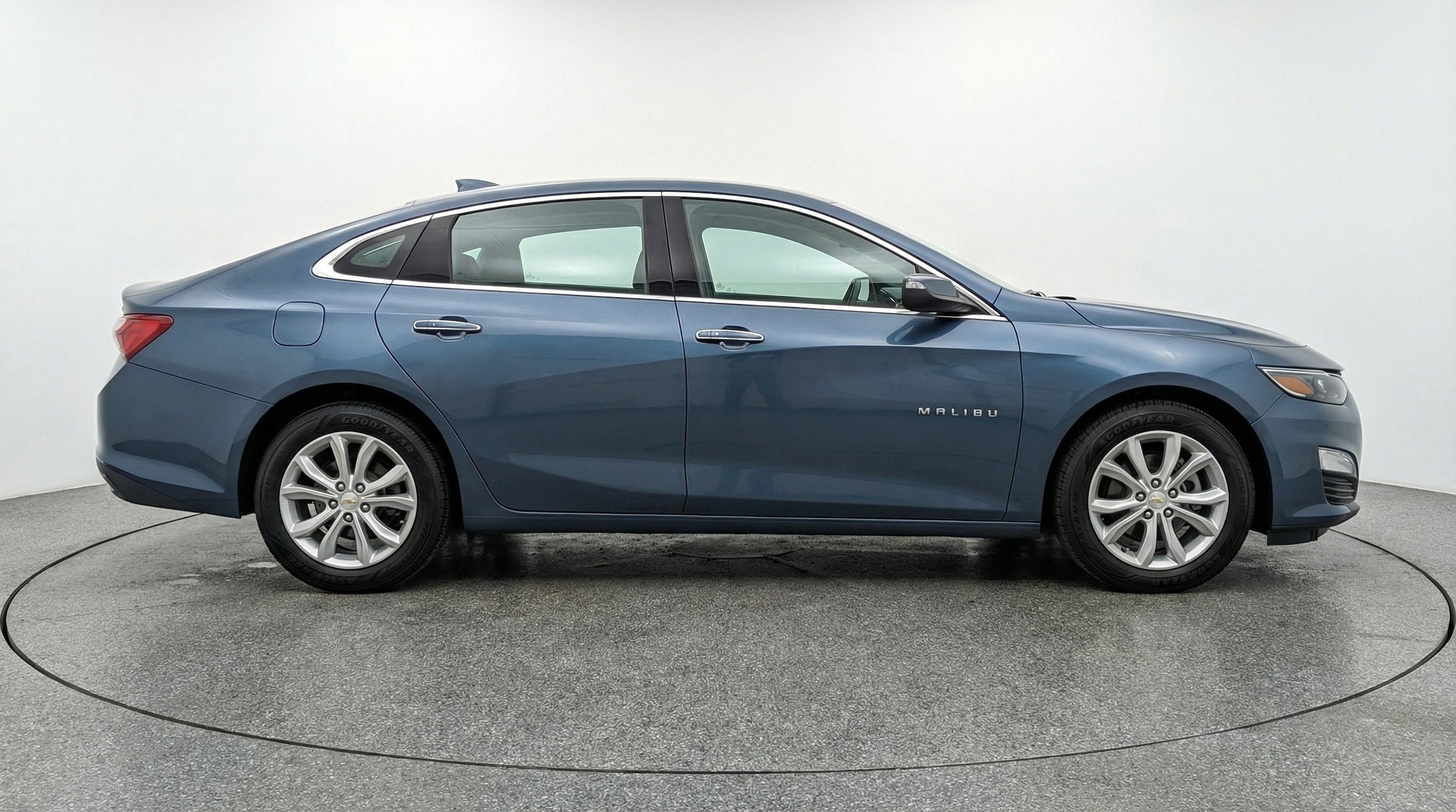 Thumbnail: 2024 Chevrolet Malibu - 11