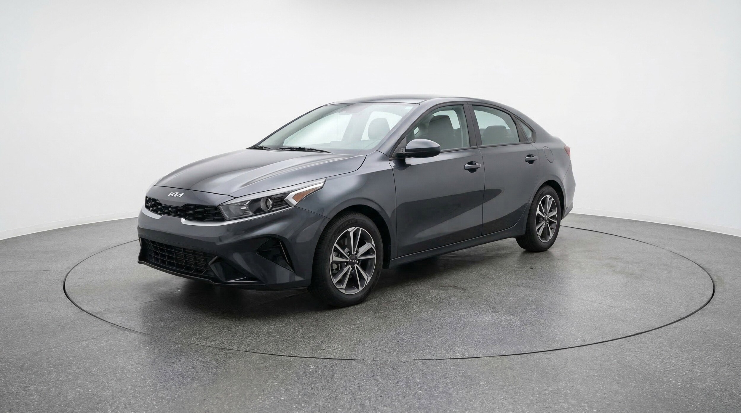 Thumbnail: 2024 Kia Forte - 3