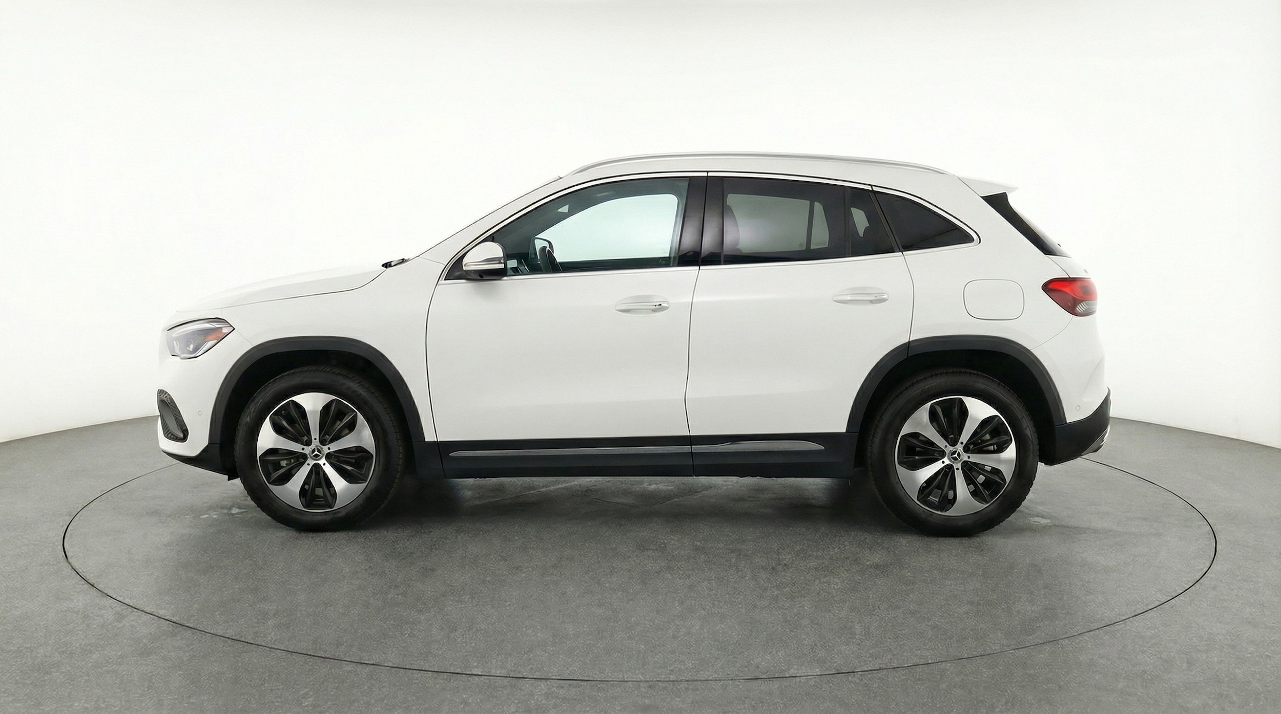 Thumbnail: 2025 Mercedes-Benz GLA - 5