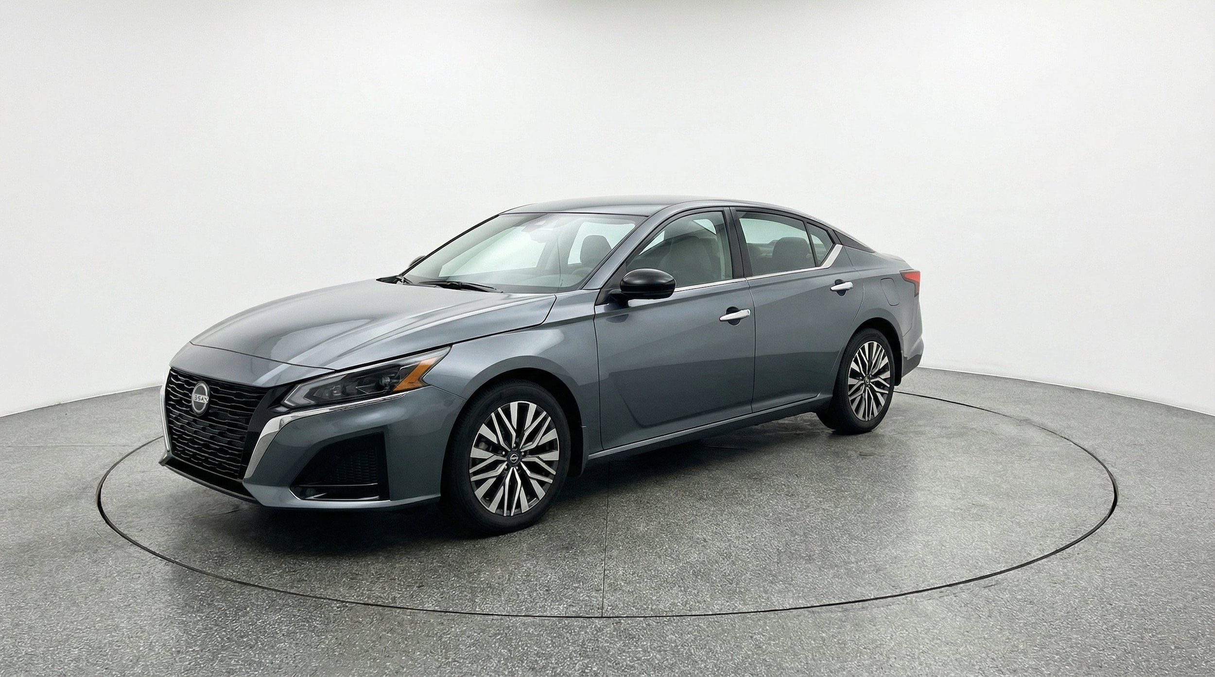Thumbnail: 2025 Nissan Altima - 3