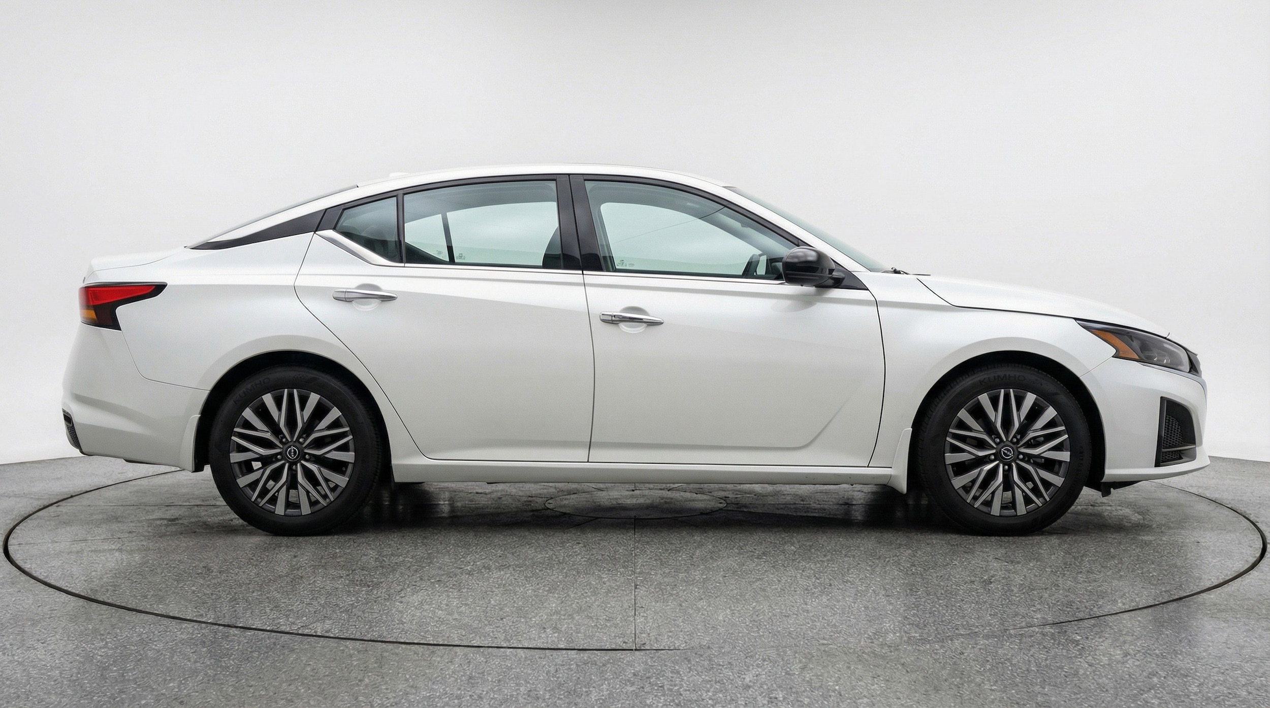 Thumbnail: 2025 Nissan Altima - 11