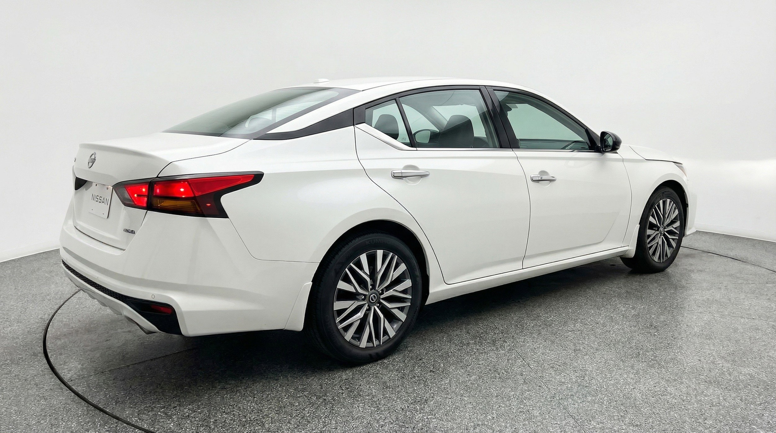 Thumbnail: 2025 Nissan Altima - 9
