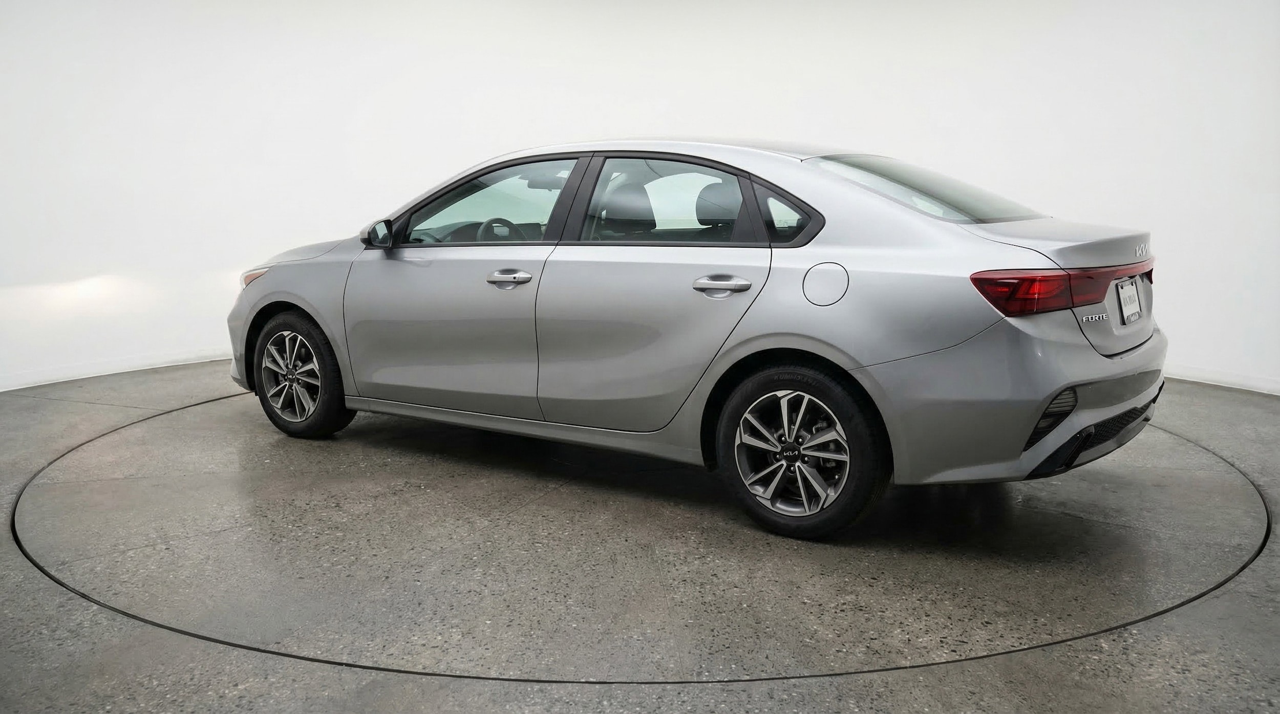 Thumbnail: 2024 Kia Forte - 6