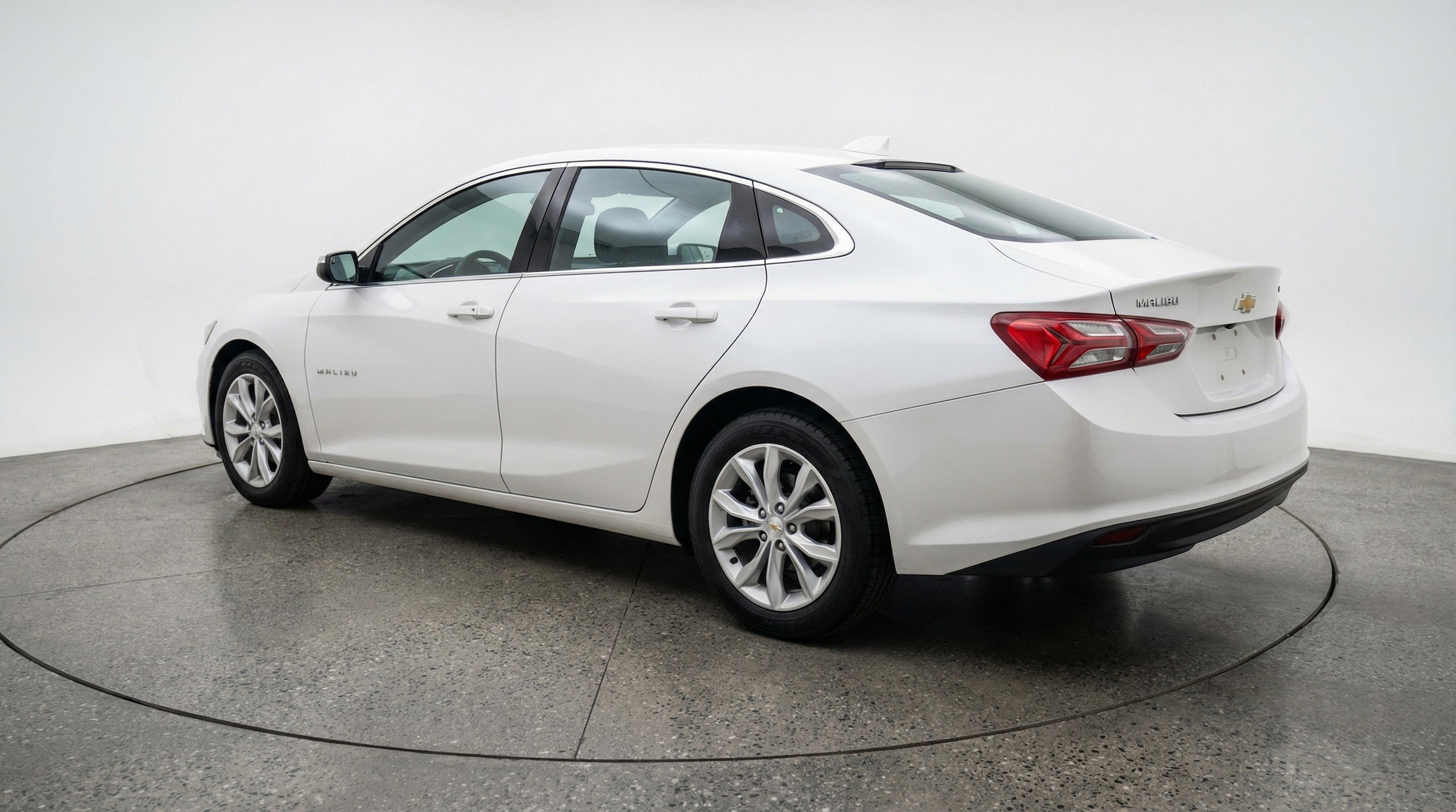 Thumbnail: 2024 Chevrolet Malibu - 6