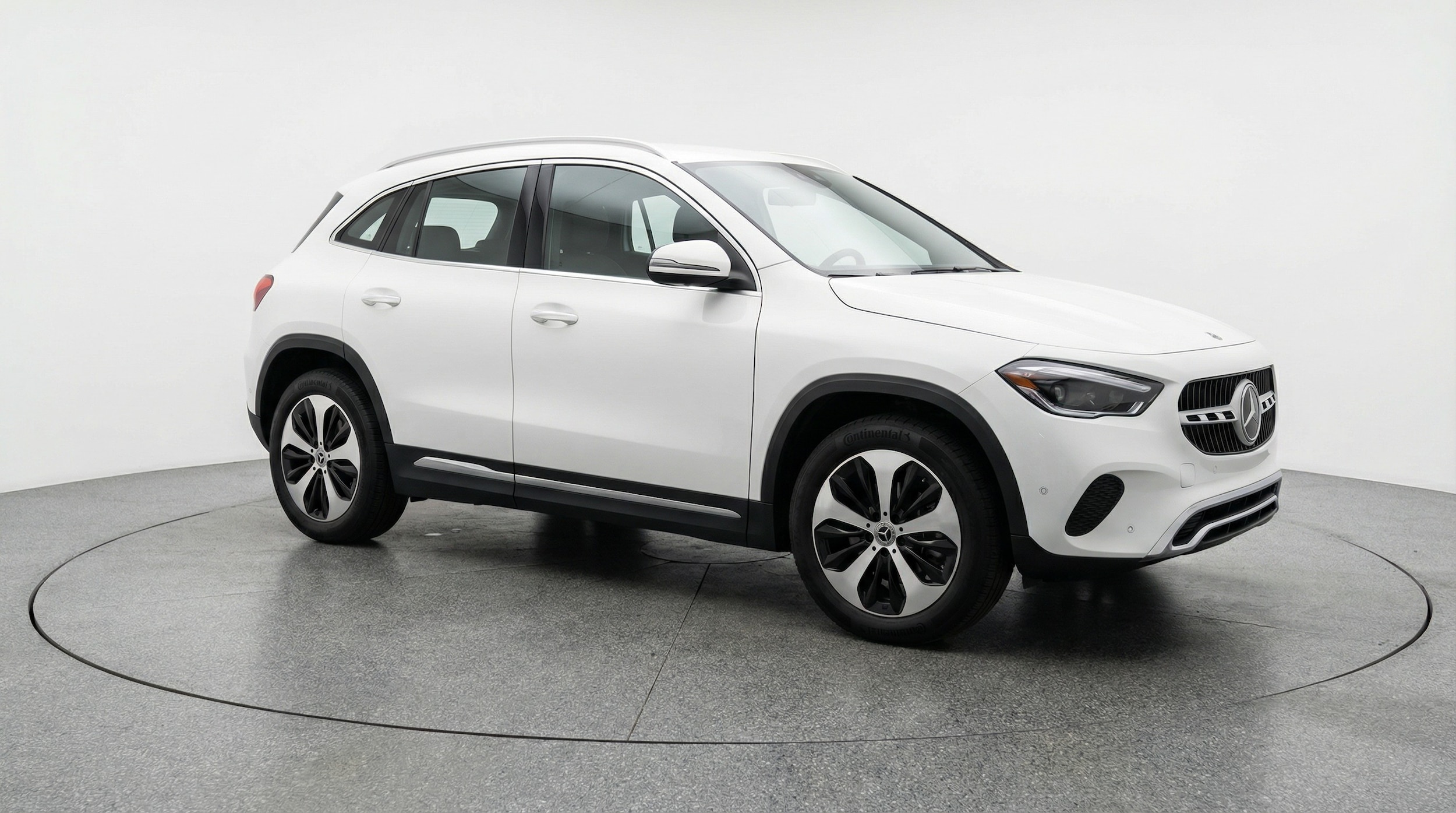 Thumbnail: 2025 Mercedes-Benz GLA - 1