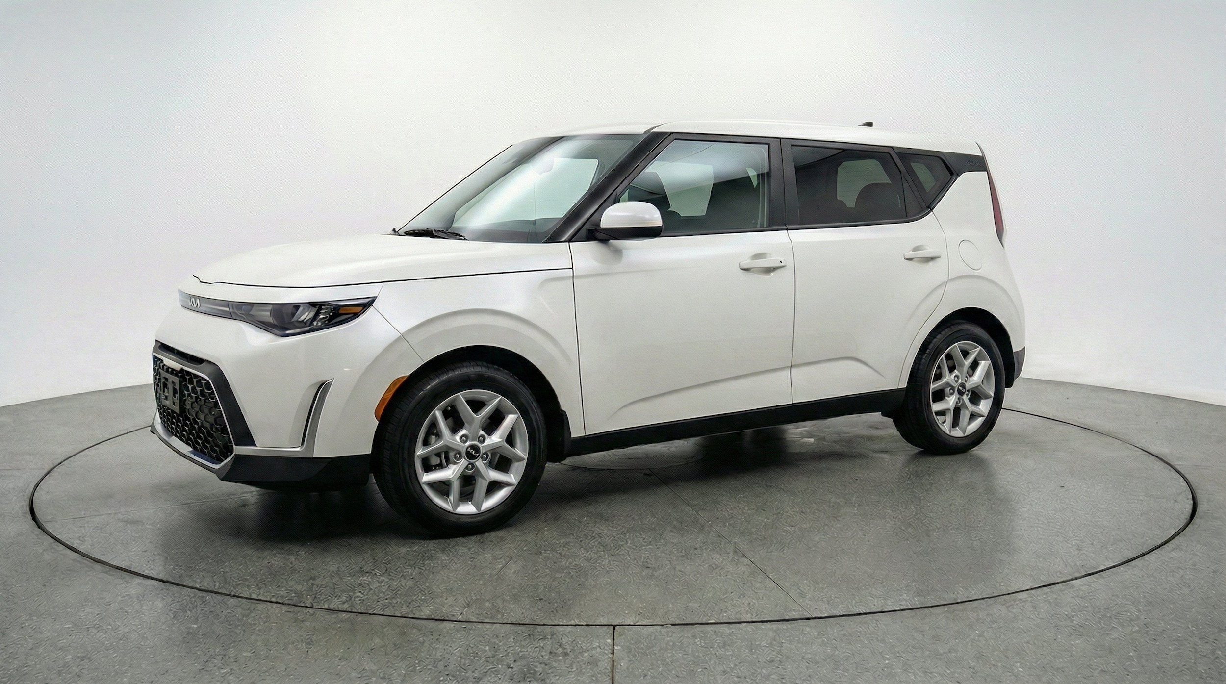 Thumbnail: 2025 Kia Soul - 3
