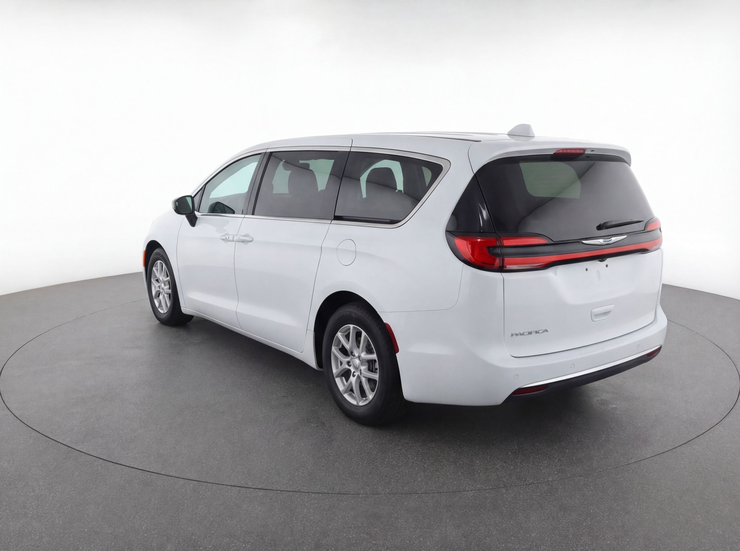 Thumbnail: 2024 Chrysler Pacifica - 6