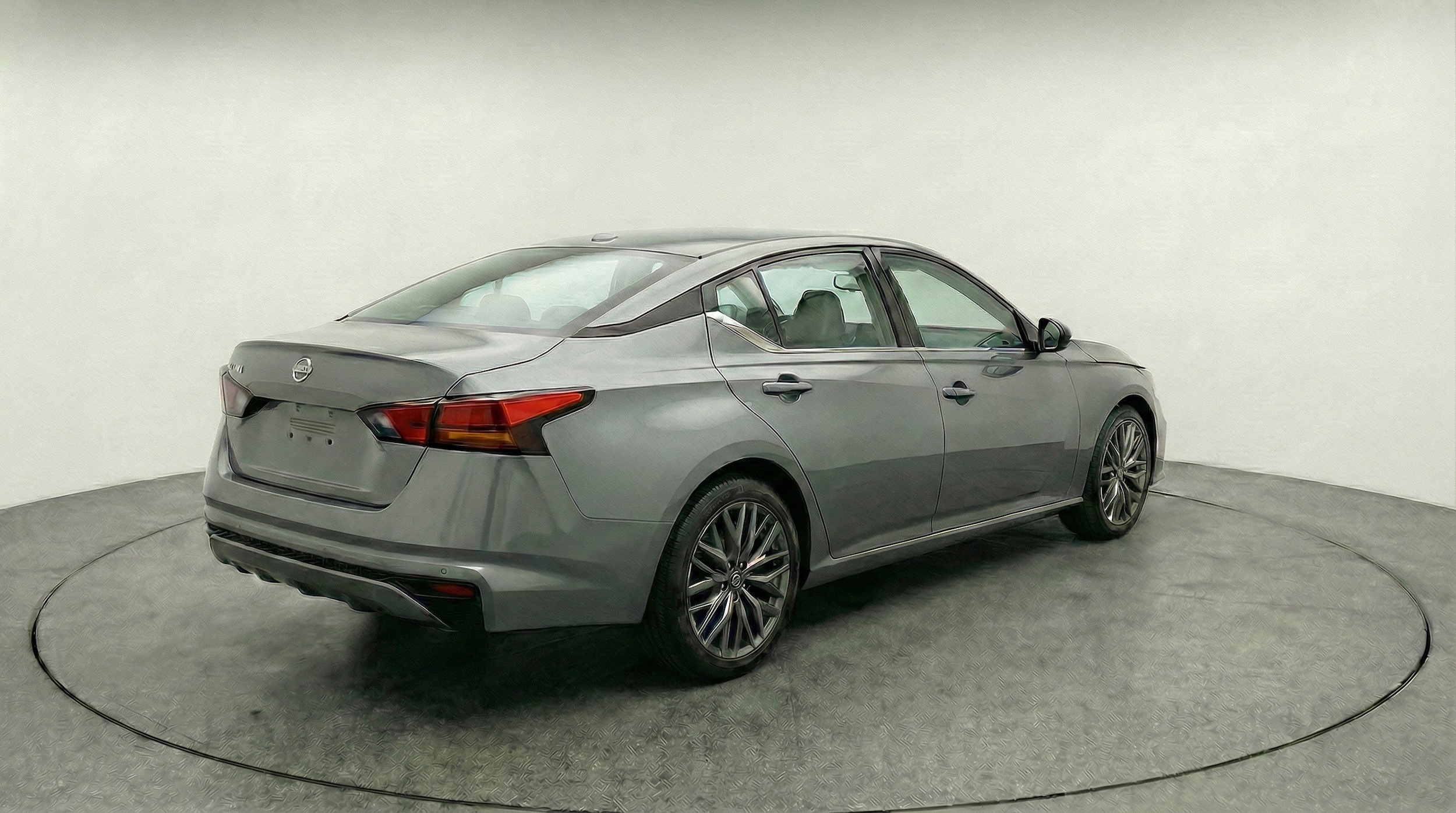 Thumbnail: 2025 Nissan Altima - 9