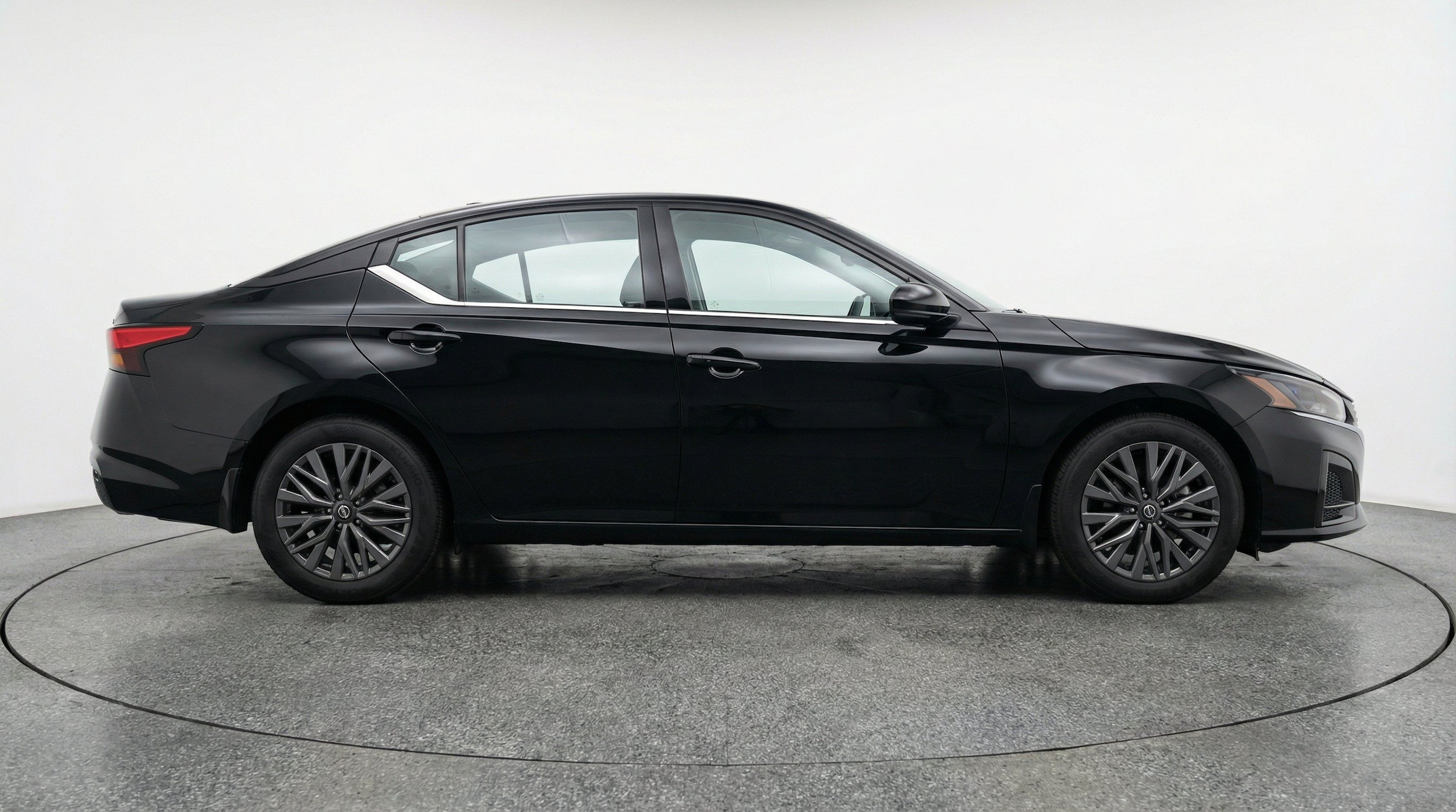 Thumbnail: 2025 Nissan Altima - 11