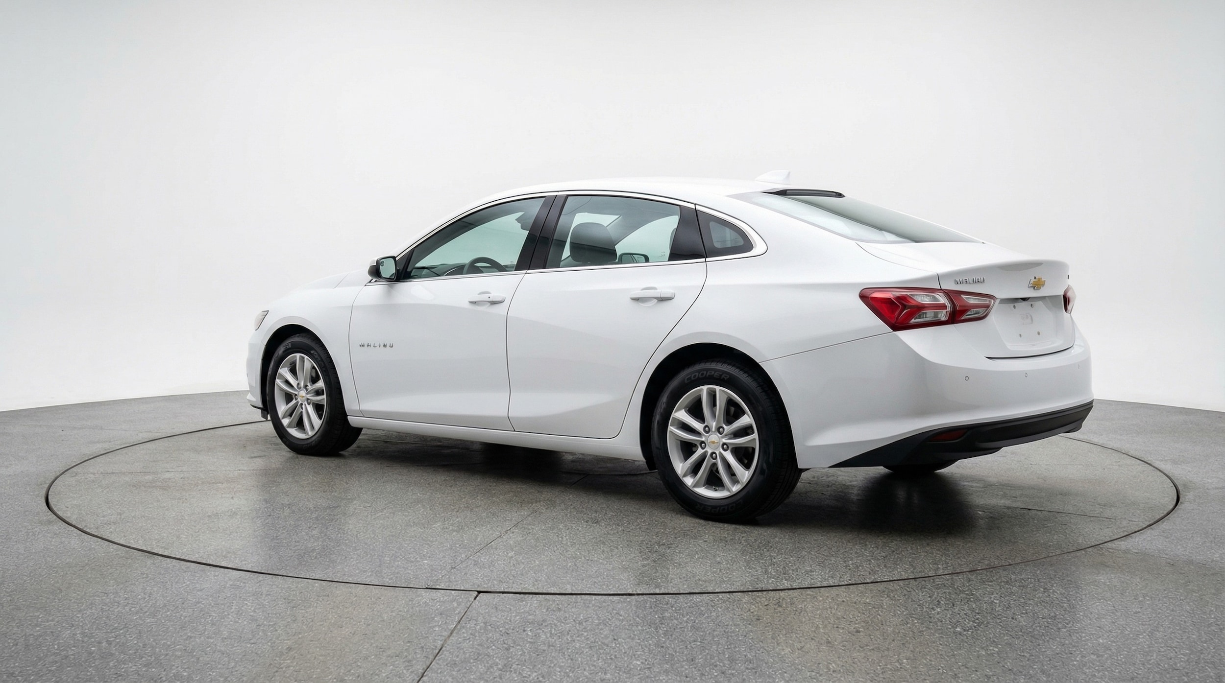 Thumbnail: 2024 Chevrolet Malibu - 5