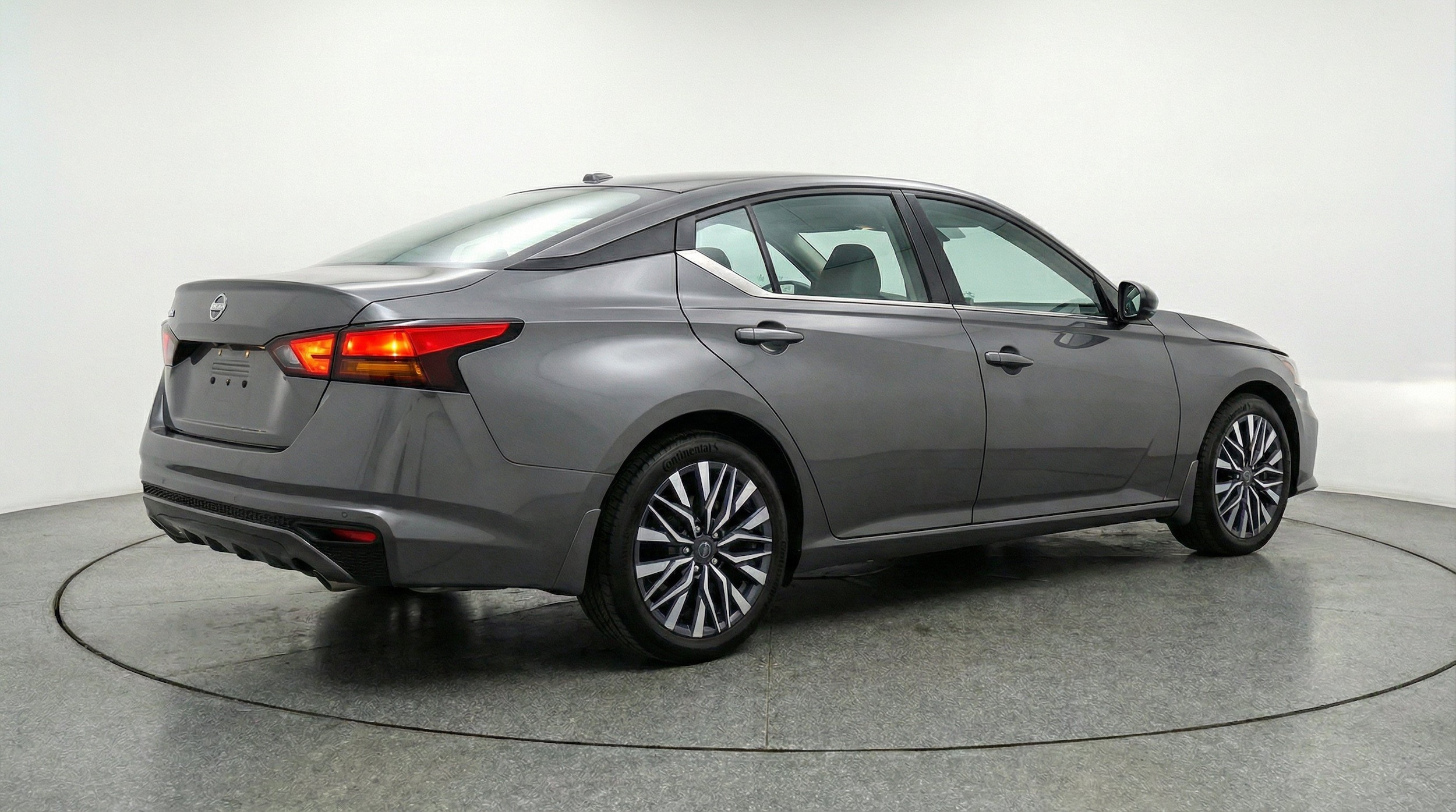 Thumbnail: 2025 Nissan Altima - 9