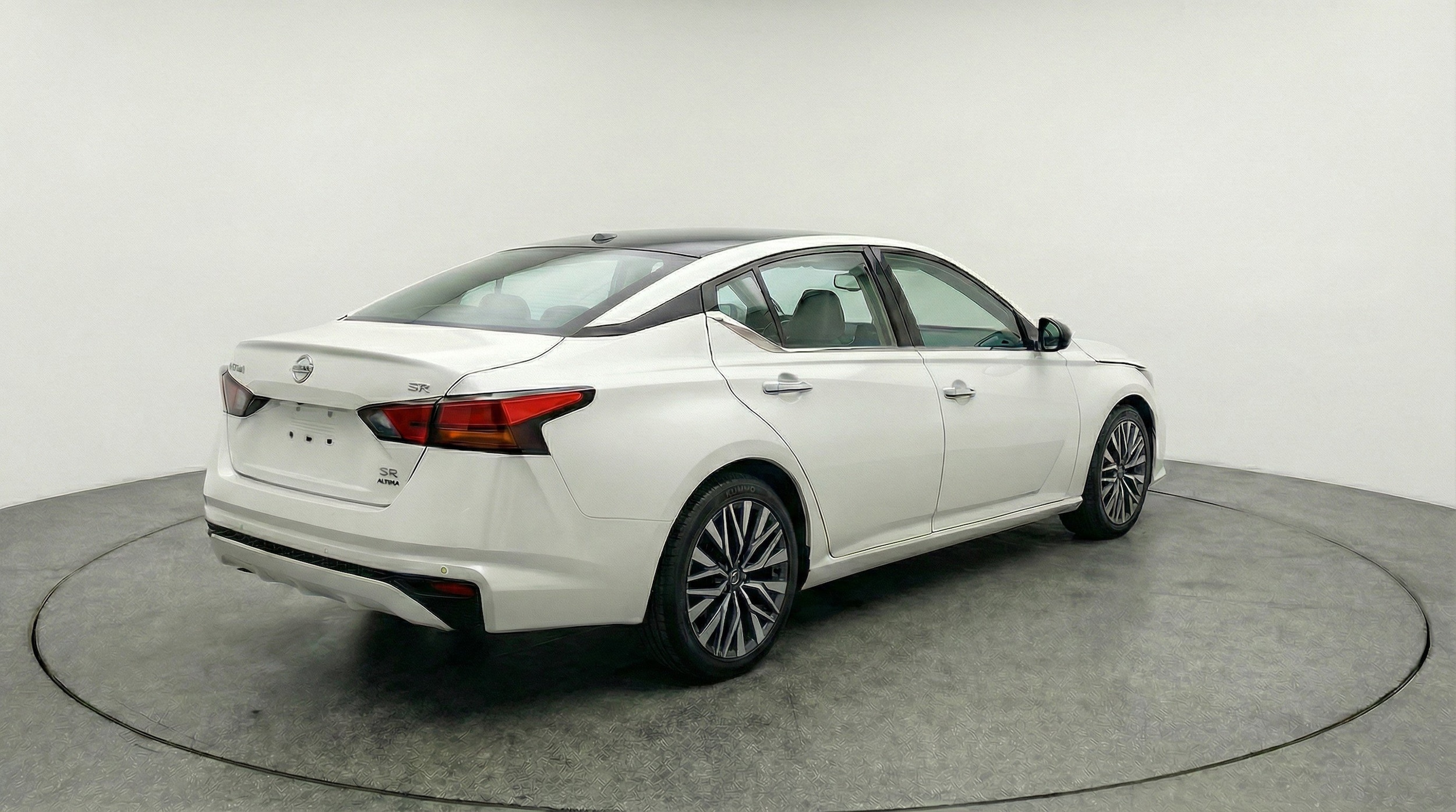 Thumbnail: 2025 Nissan Altima - 9