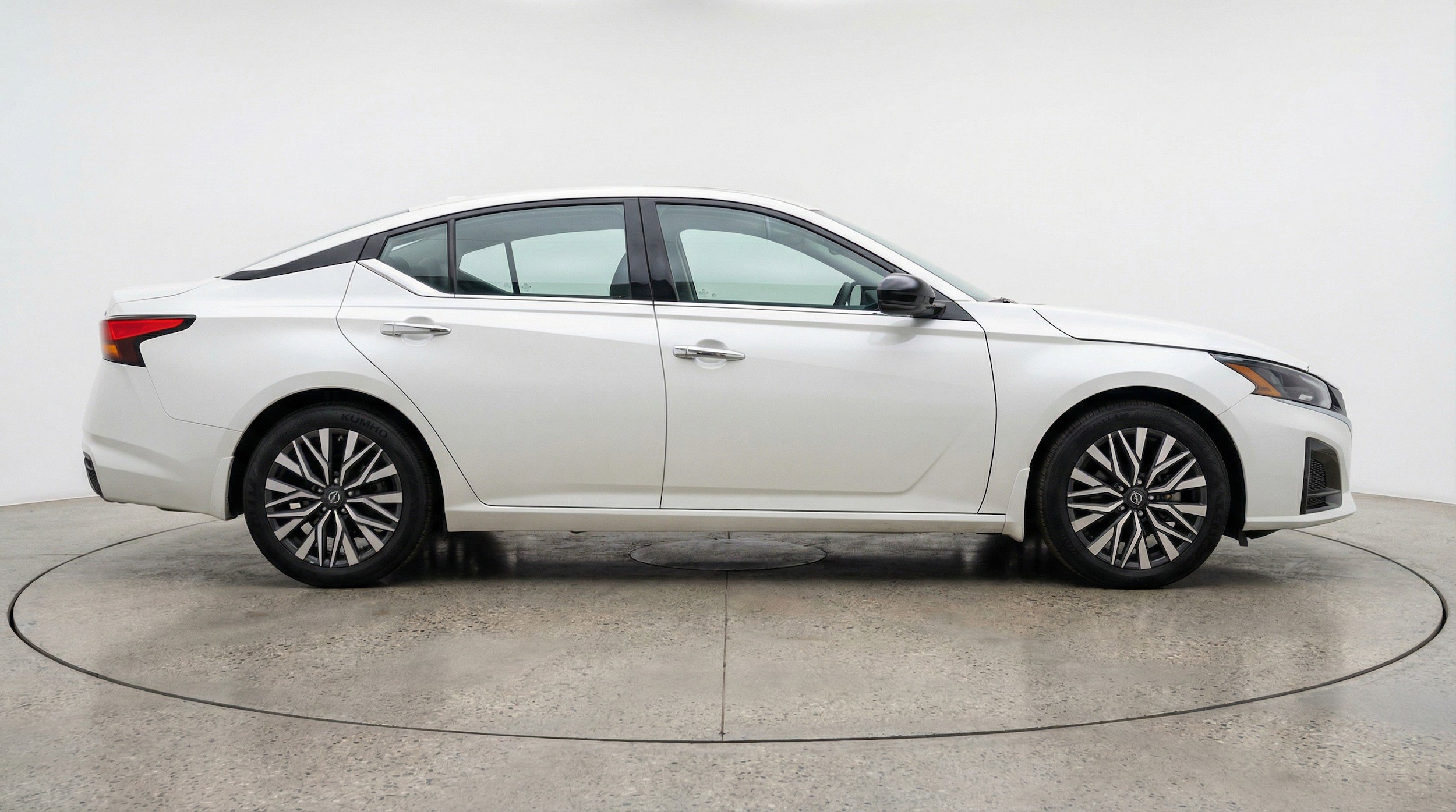 Thumbnail: 2025 Nissan Altima - 11