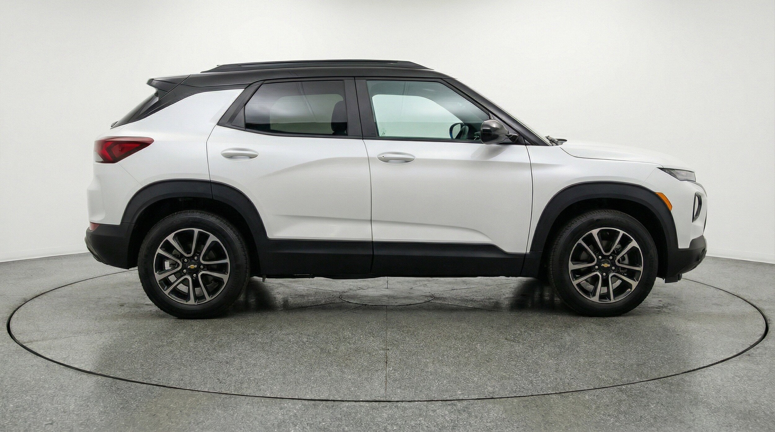 Thumbnail: 2025 Chevrolet TrailBlazer - 11