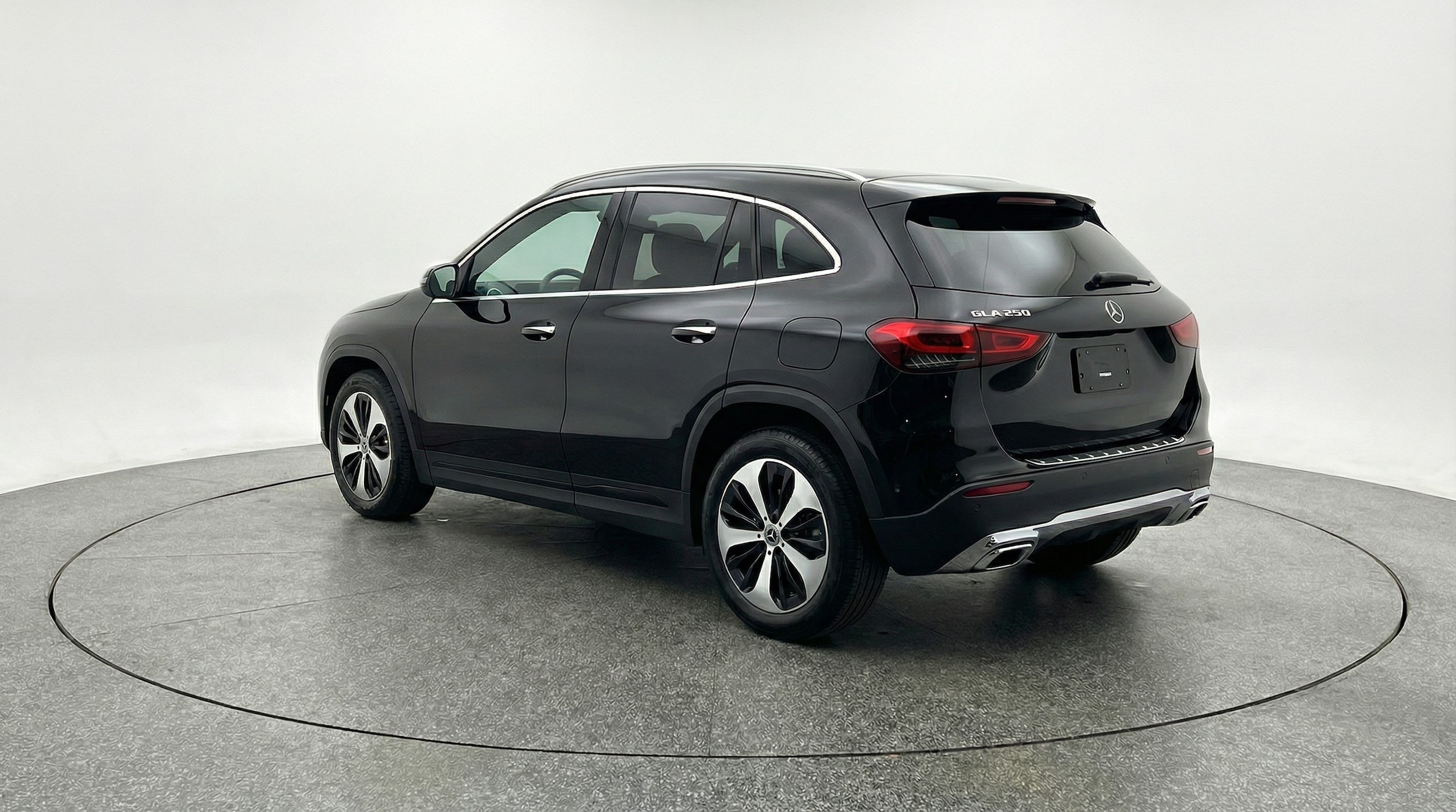 Thumbnail: 2025 Mercedes-Benz GLA - 5