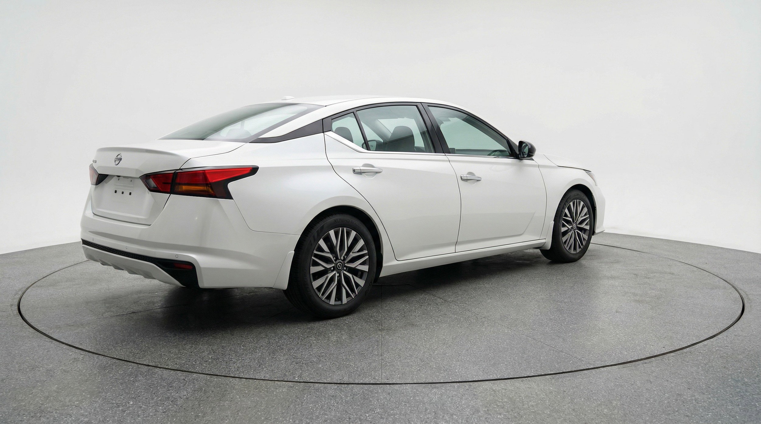 Thumbnail: 2025 Nissan Altima - 9