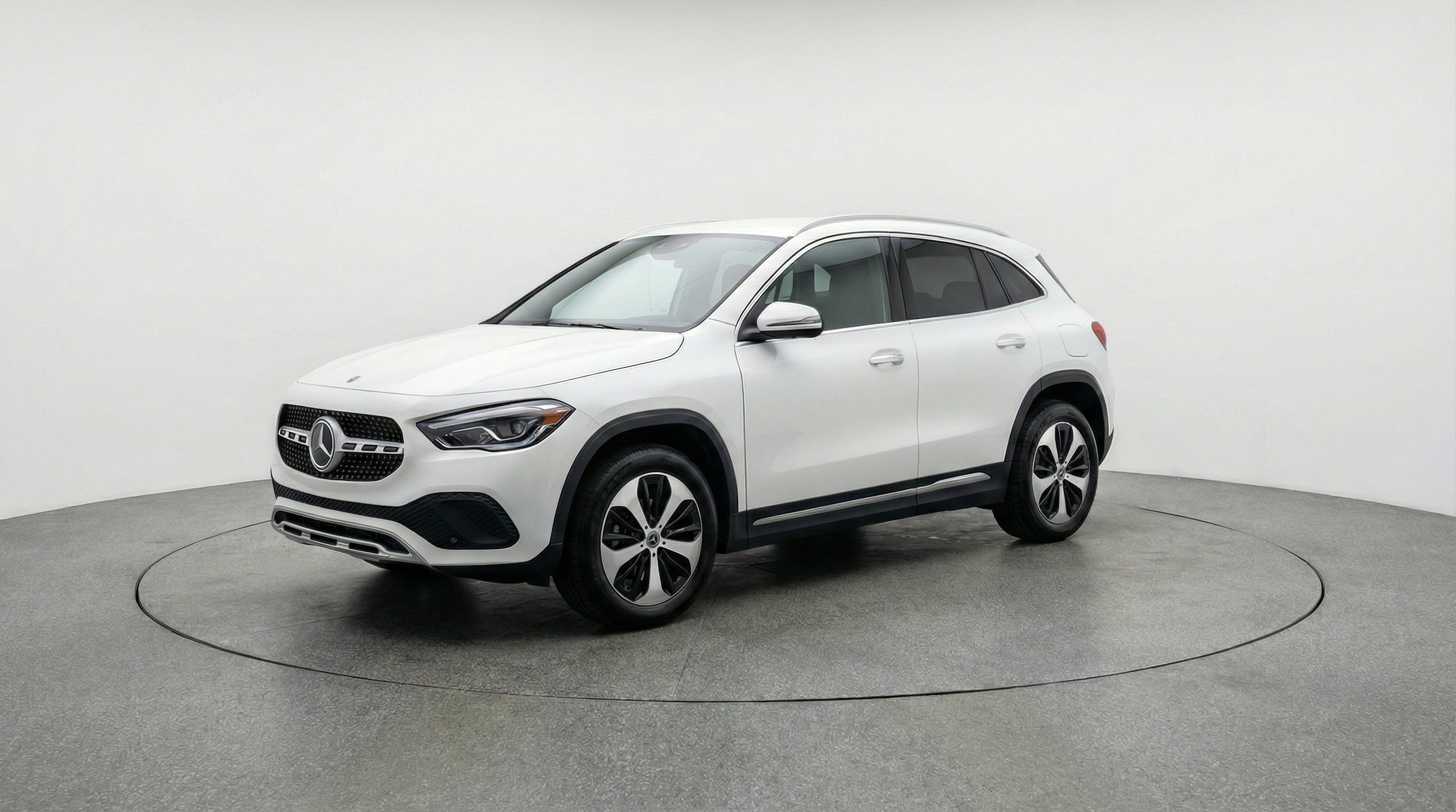 Thumbnail: 2025 Mercedes-Benz GLA - 3
