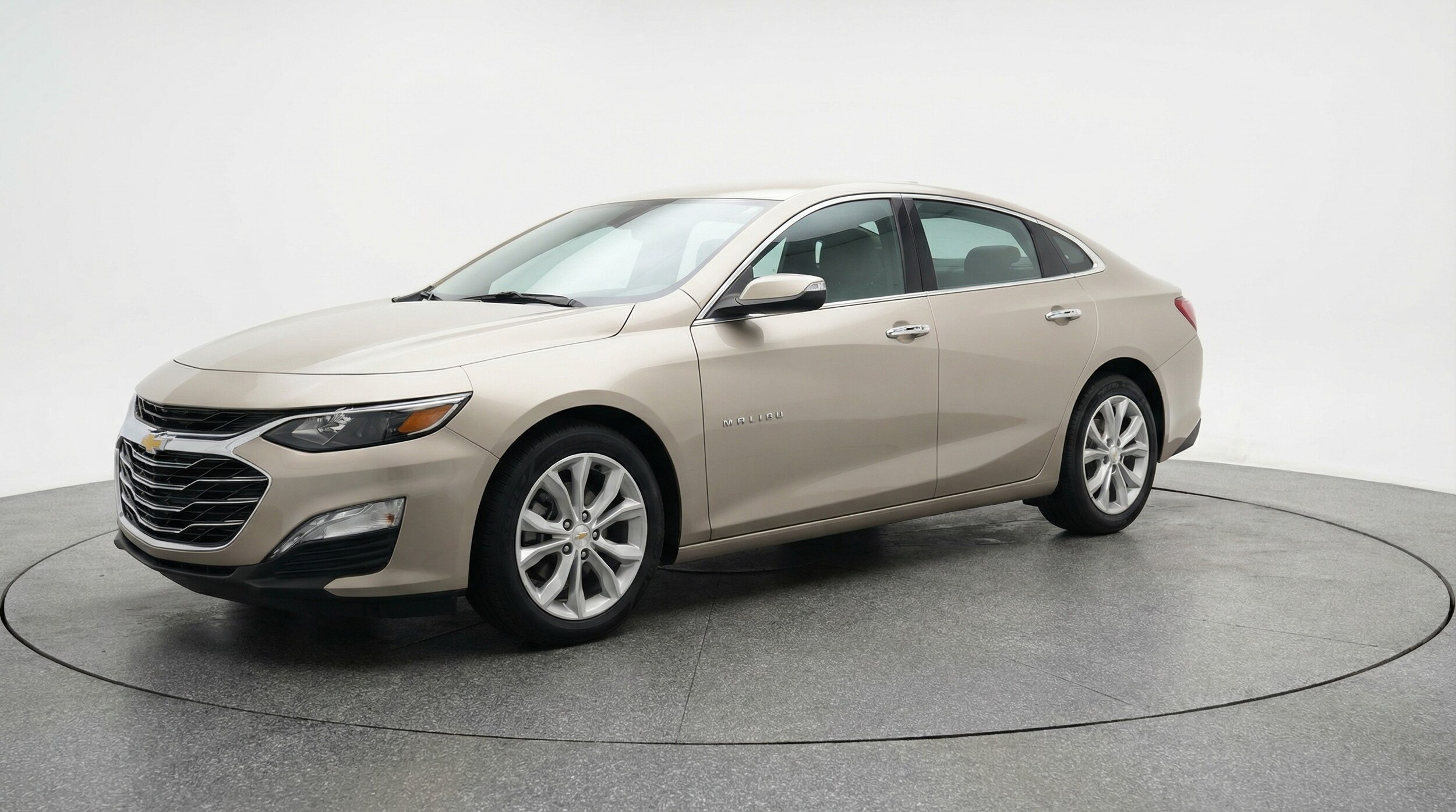 Thumbnail: 2024 Chevrolet Malibu - 3